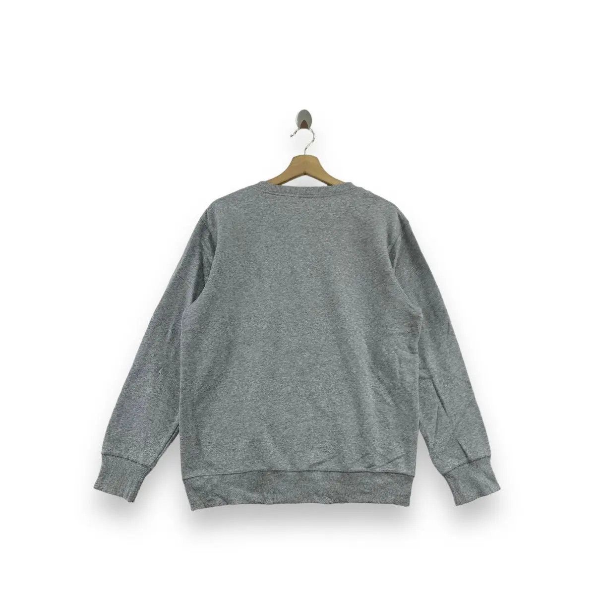 Disney GU JAPAN x DISNEY Mickey Mouse Collaboration Sweatshirt Size L / US 10 / IT 46 - 3 Thumbnail