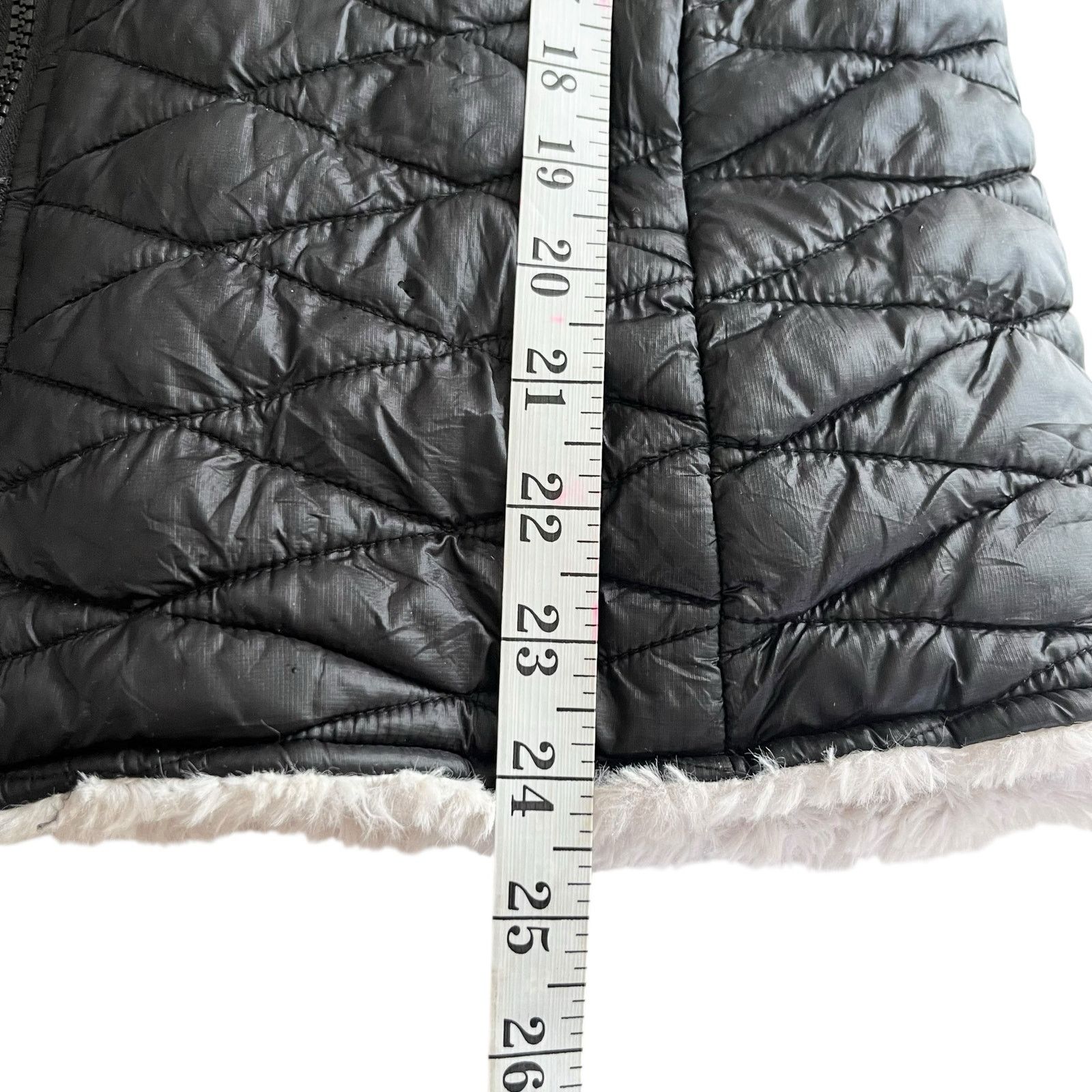 Steve Madden Steve Madden Black Quilted Reversible Sherpa Vest Womens Size M / US 6-8 / IT 42-44 - 13 Thumbnail