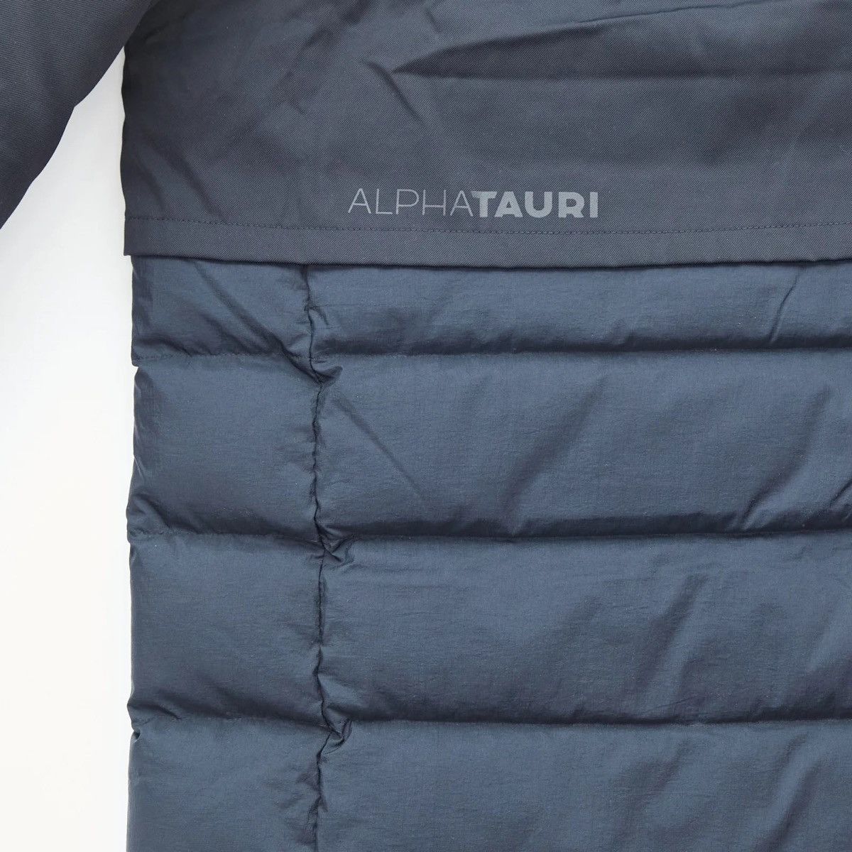 Designer ALPHA TAURI WINTER COAT Size US XL / EU 56 / 4 - 5 Thumbnail