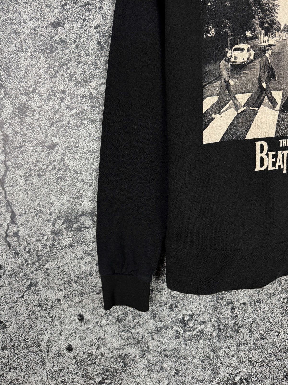 Vintage The Beatles 2012 Crew Sweatshirt Band Rock Vintage Size L Size L / US 10 / IT 46 - 4 Thumbnail