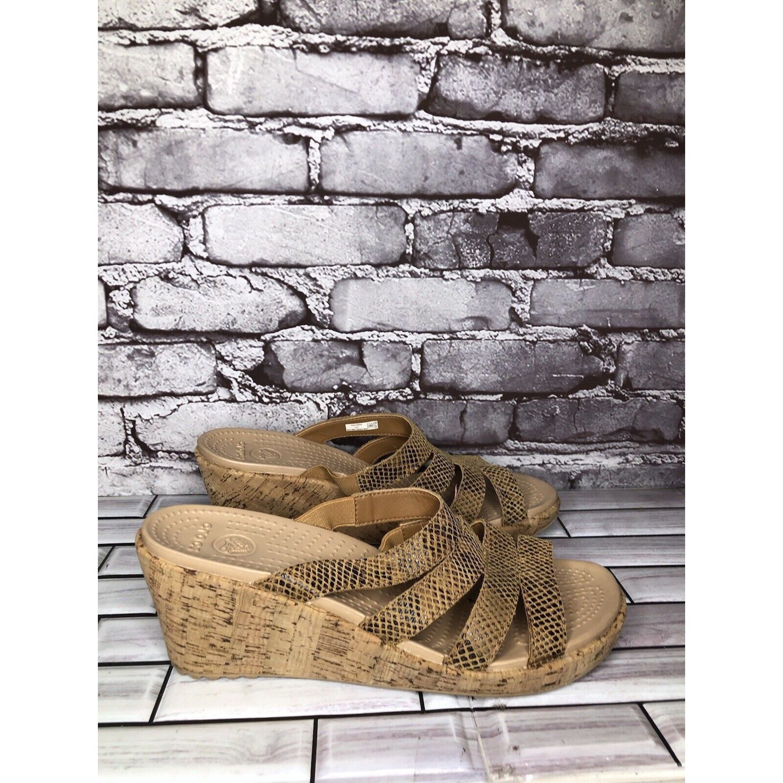 Crocs Crocs A-Leigh Gold Leather Snake Print Cork Wedge Sandals Wo Size US 11 / IT 41 - 3 Thumbnail