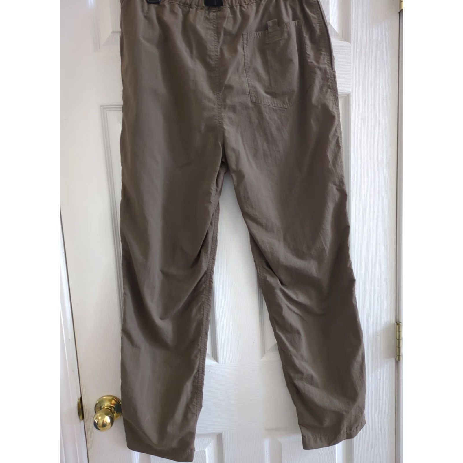 Vintage VINTAGE TravelSmith Women’s Pant Khaki Lightweight Hiking Size Small Nylon Pocket Buckle Size 28" / US 6 / IT 42 - 3 Thumbnail