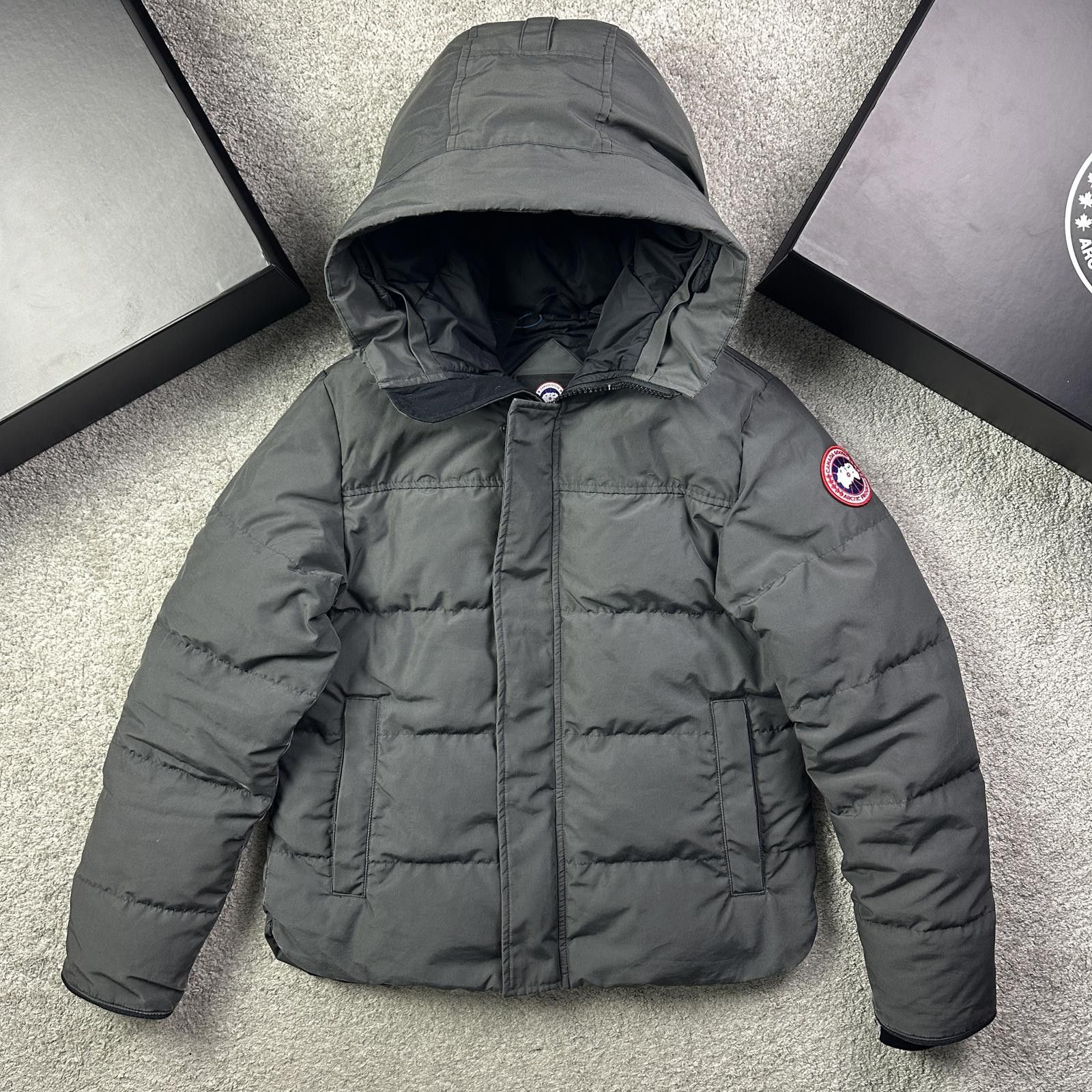 Canada Goose Canada Goose MacMillan Size S Size US S / EU 44-46 / 1 - 1 Thumbnail