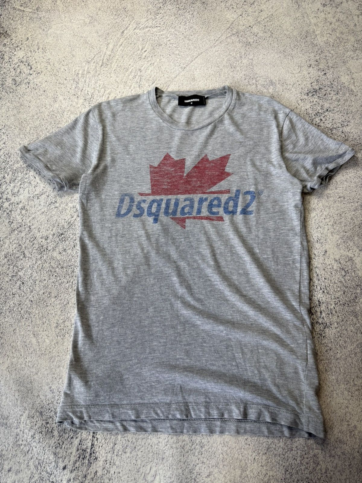 Dsquared2 Vintage Dsquared2 T Shirt Y2K Style Rare Japanese Luxury Size US M / EU 48-50 / 2 - 8 Thumbnail