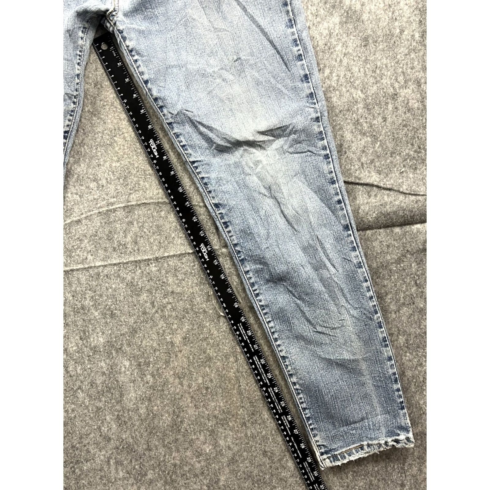 Levi's Levi's 512 Jeans Women's Slim Tapered Leg Light Wash Size 14 Medium Vintage Slim 5-Pocket Denim Blue Cotton Blend Size 36" / US 14 / IT 50 - 4 Thumbnail