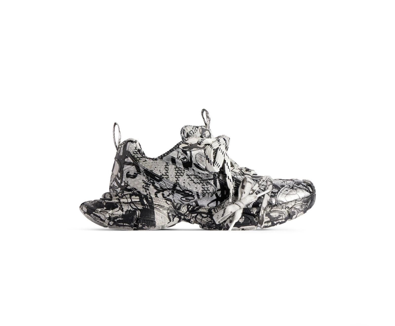 Balenciaga Balenciaga 3XL Graffiti Sneakers Size US 7.5 / IT 37.5 - 1 Thumbnail