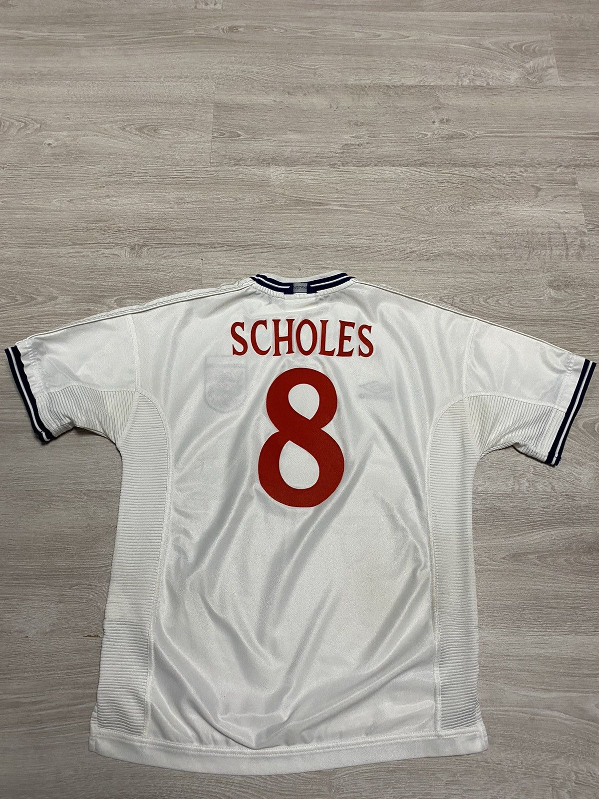 image of Fifa World Cup x Soccer Jersey Vintage Umbro Jersey Scholes 8 2000/2002 Shirt England in White (Siz