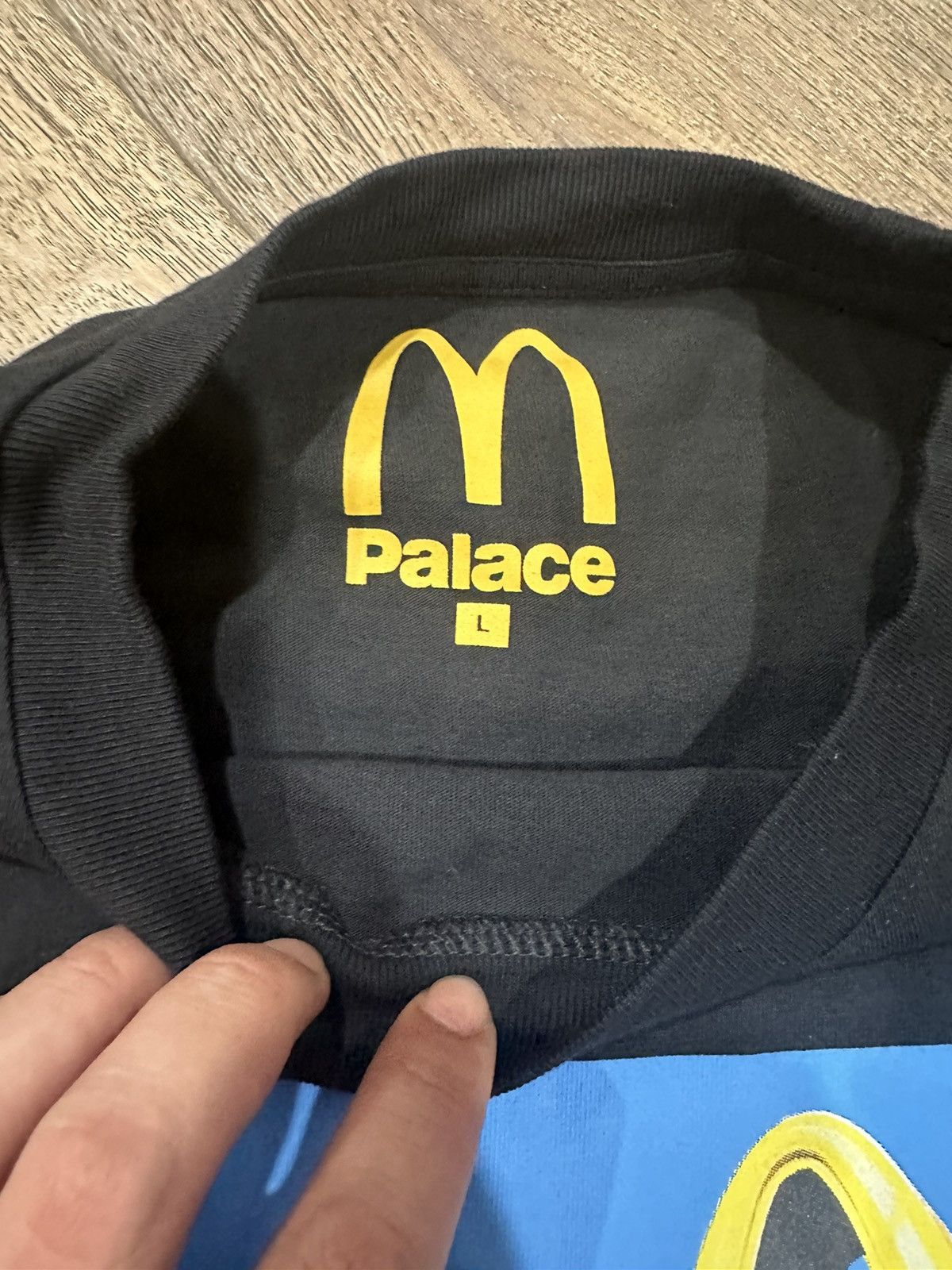 Palace Palace x McDonald Sign T sz L Size US L / EU 52-54 / 3 - 3 Thumbnail