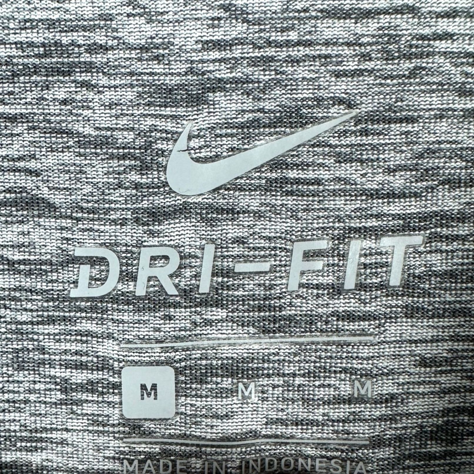 Nike Nike Michigan Wolverines Shirt Mens M Gray Dri-Fit Quarter Zip Pullover Heather Space Dye Athletic 1/4 Zip Mock Neck Long Sleeve Size US M / EU 48-50 / 2 - 4 Thumbnail