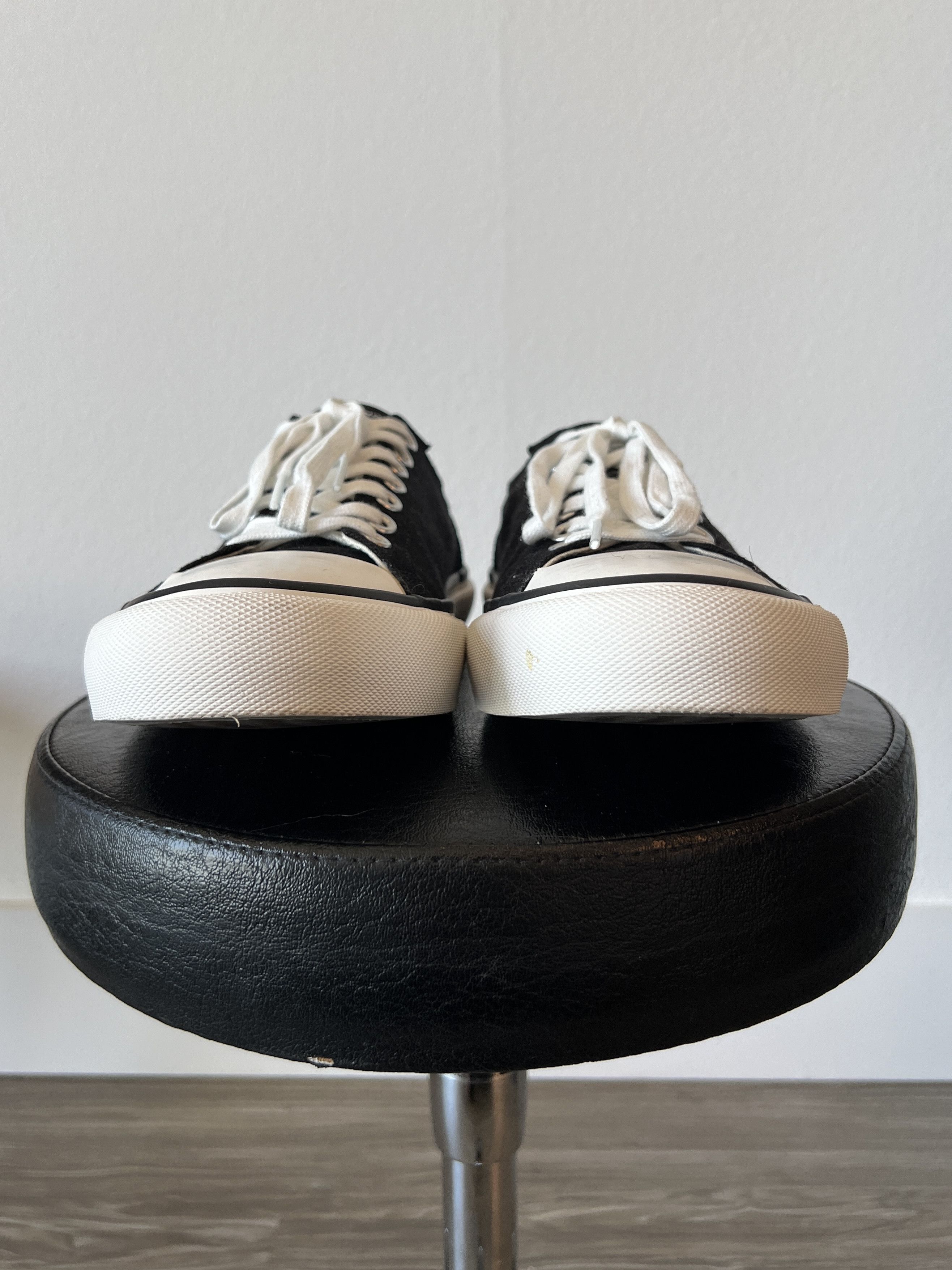 Article No. Article No. 1007 Low Top Sneakers Size US 7.5 / EU 40-41 - 5 Thumbnail