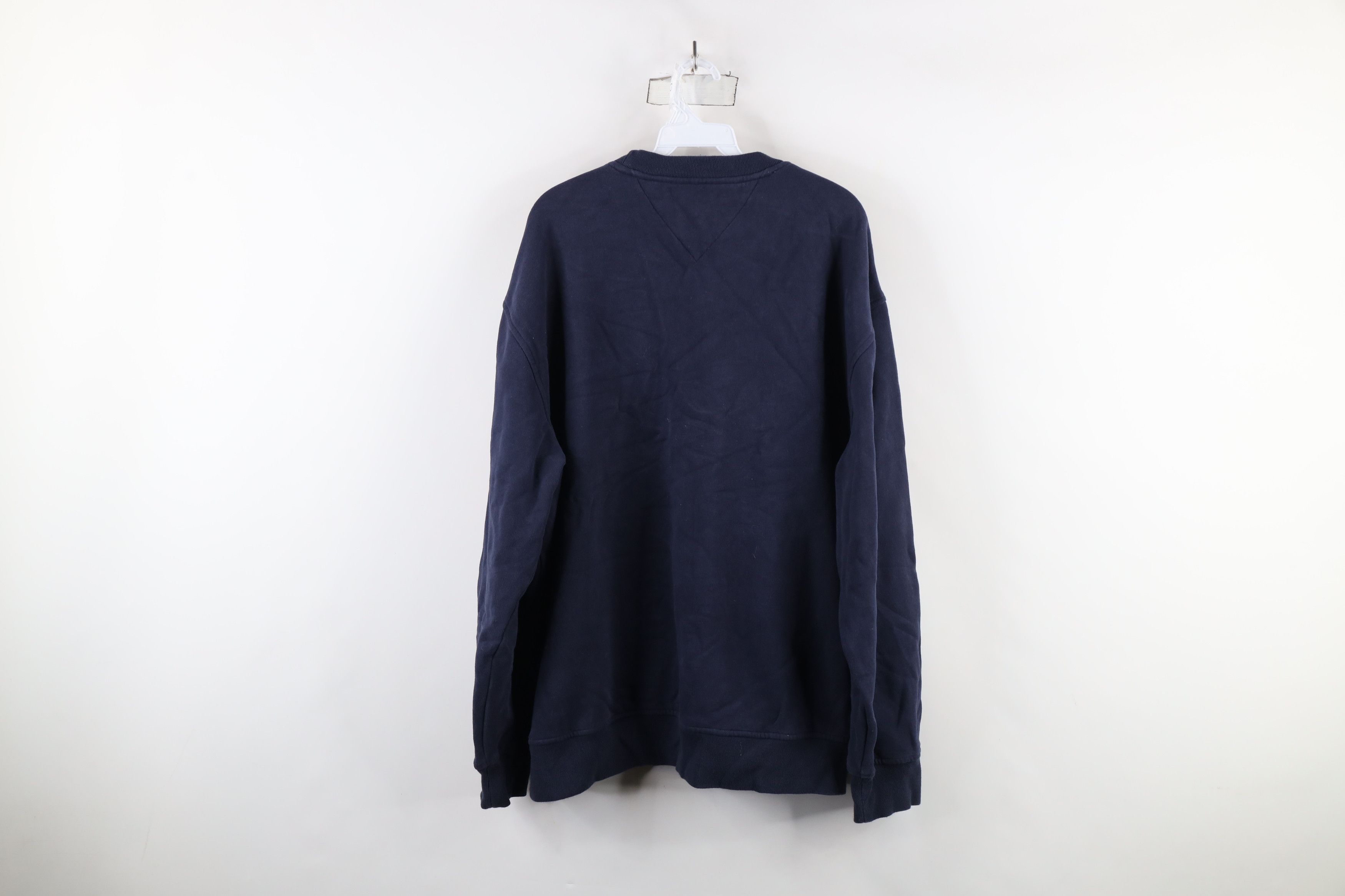 Tommy Hilfiger × Vintage Vintage Tommy Hilfiger Spell Crewneck Sweatshirt Navy Blue Size US L / EU 52-54 / 3 - 9 Thumbnail