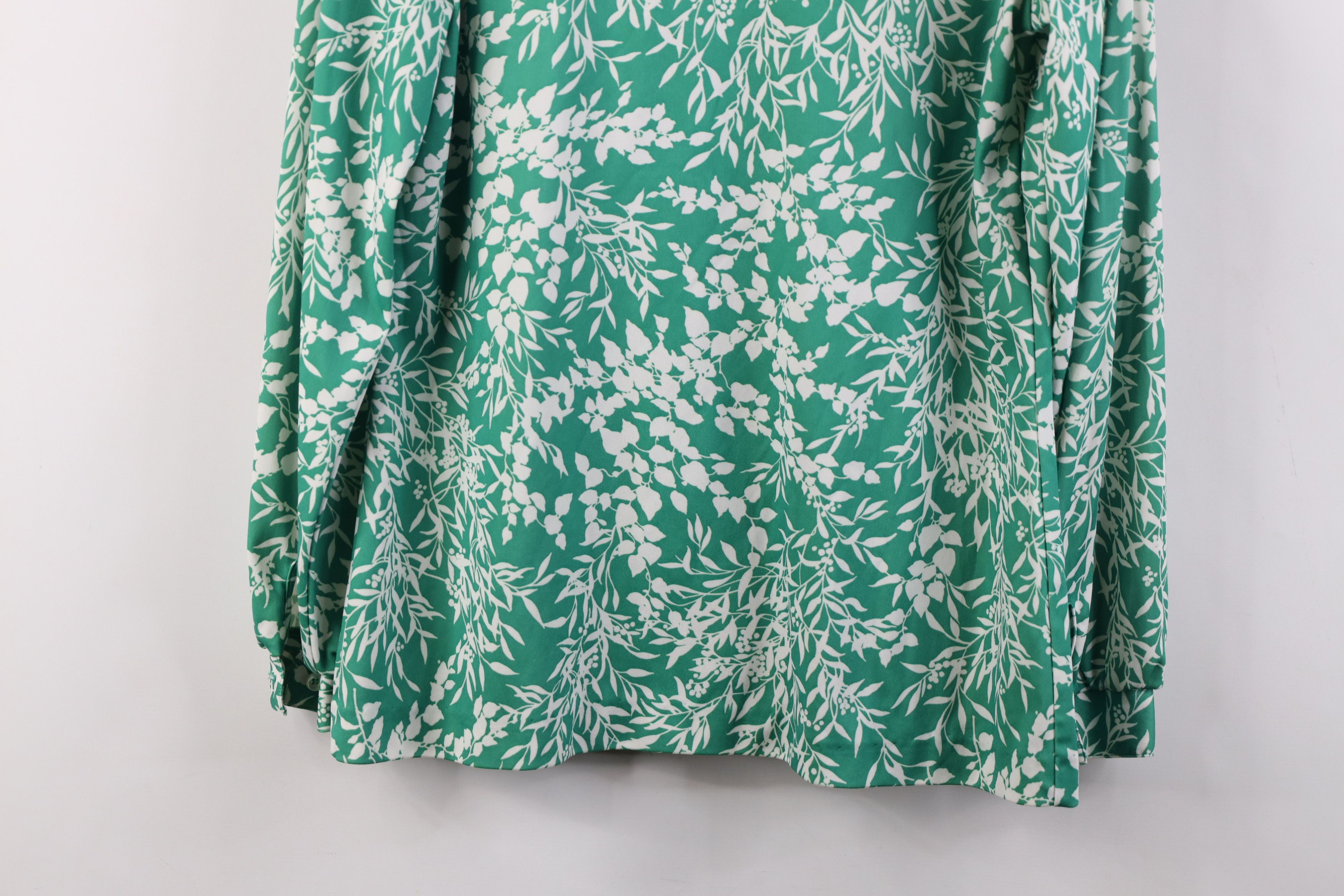 Vintage Vintage 70s Streetwear Modern Flower Knit Button Shirt USA Size L / US 10 / IT 46 - 10 Thumbnail