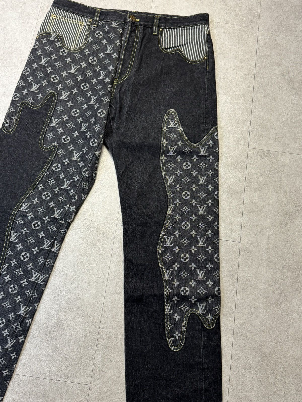 Louis Vuitton × Nigo LV x Nigo Louis Vuitton Made Crazy Monogram Jeans Size US 32 / EU 48 - 4 Thumbnail
