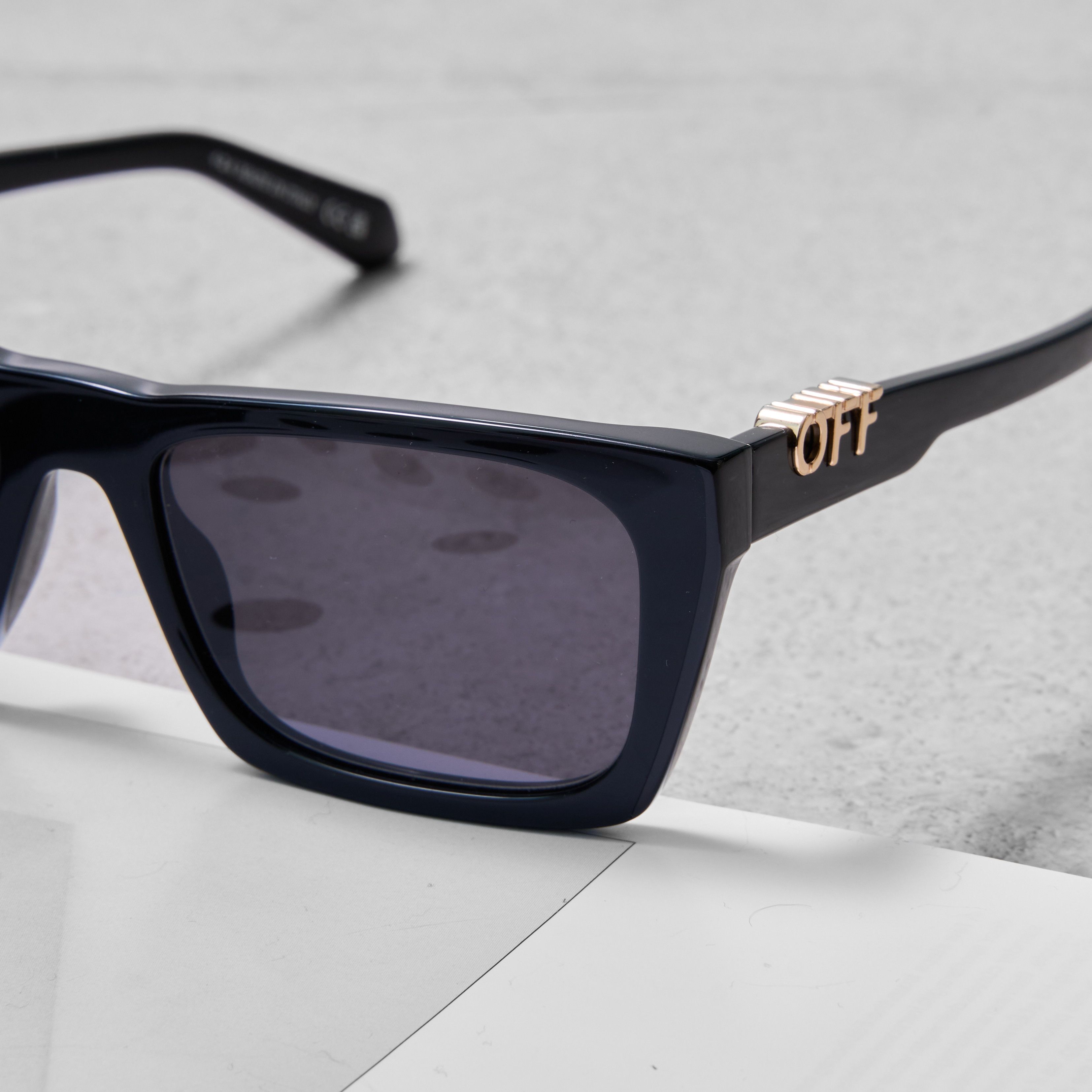 Off-White OFF WHITE Albany Sunglasses Size ONE SIZE - 4 Thumbnail