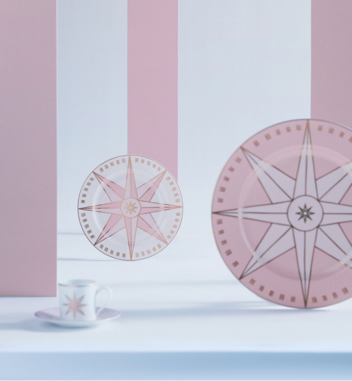 Dior o1bcso1str0226 Size:OS/Dessert Plate in White/Pink Size ONE SIZE - 4 Thumbnail