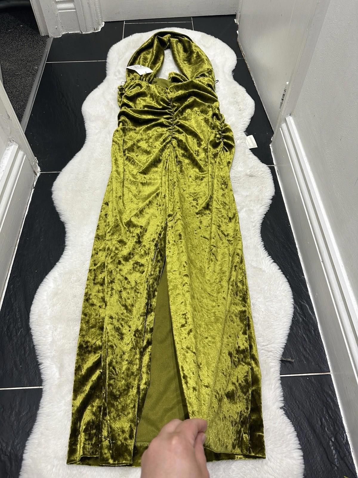 Zara ZARA green long maxi velvet dress BNWT Size XL / US 12-14 / IT 48-50 - 8 Thumbnail