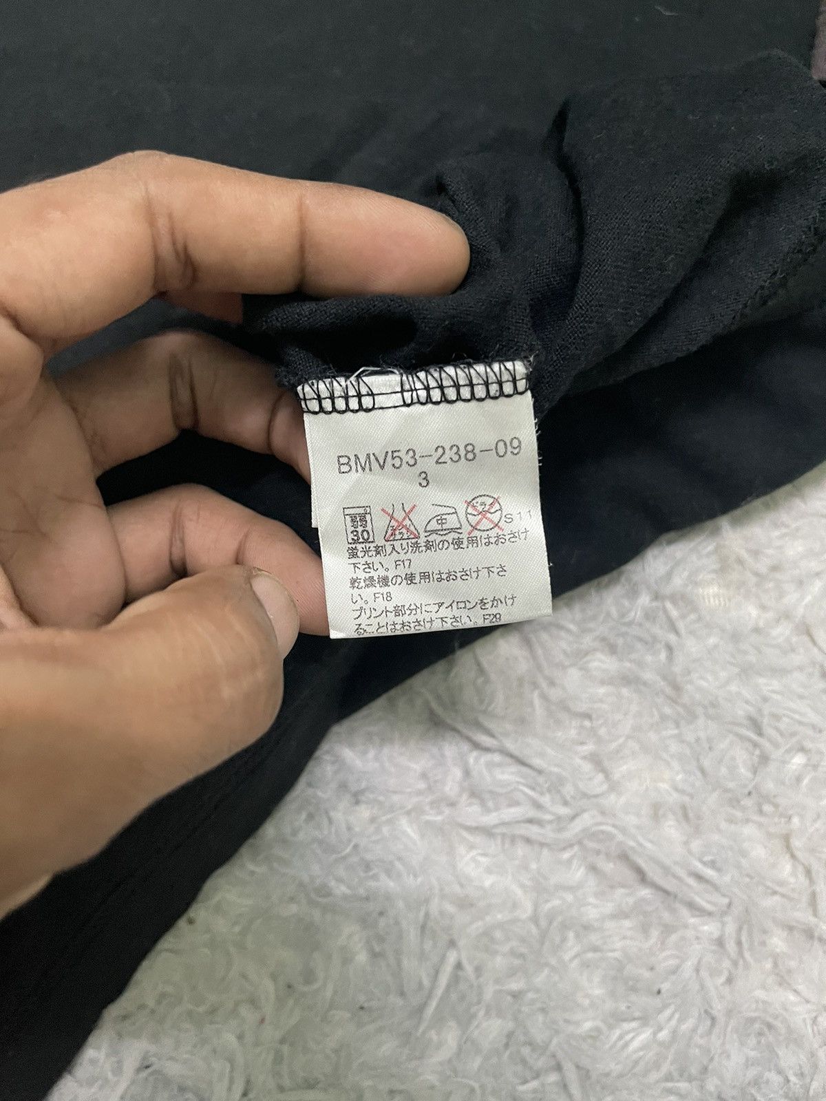 Burberry VINTAGE BURBERRY BLACK LABEL ALL YOU NEED IS LOVE T SHIRT Size US M / EU 48-50 / 2 - 11 Thumbnail