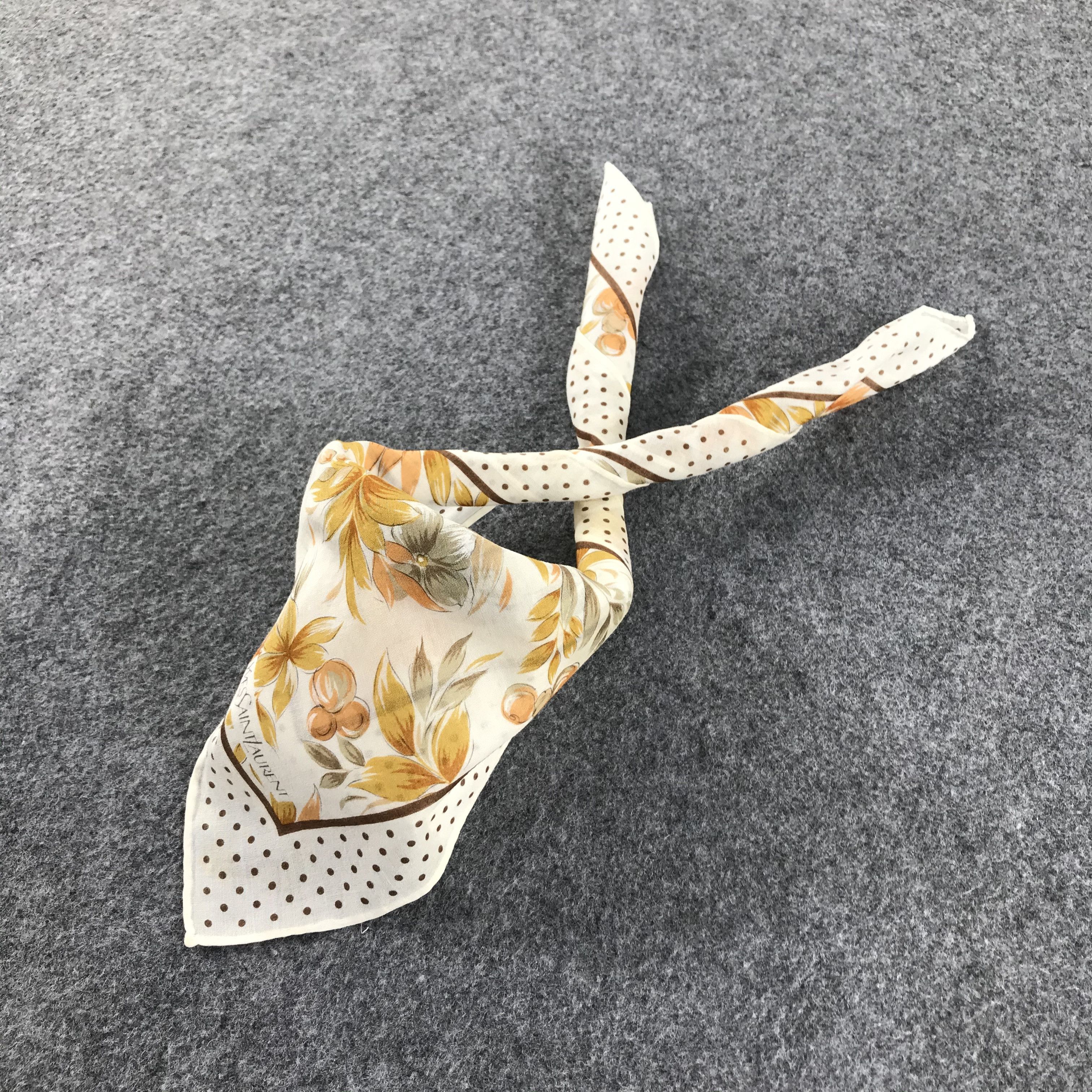 Yves Saint Laurent YSL Floral Handkerchief Neckerchief Bandana H459 Size ONE SIZE - 2 Thumbnail