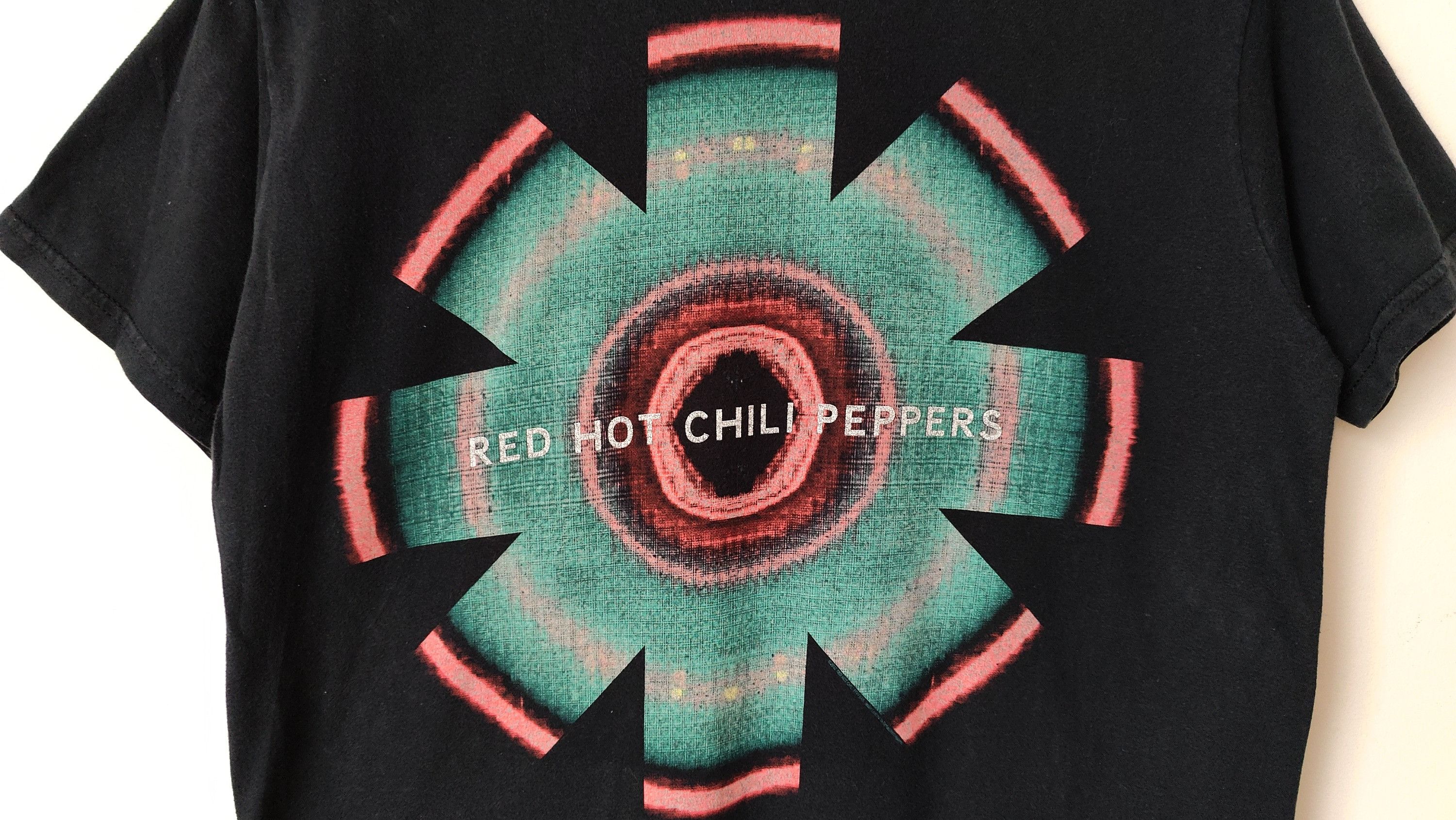 Band Tees Red Hot Chili Peppers RHCP 2012 VTG Vintage Tshirt Size US M / EU 48-50 / 2 - 3 Thumbnail