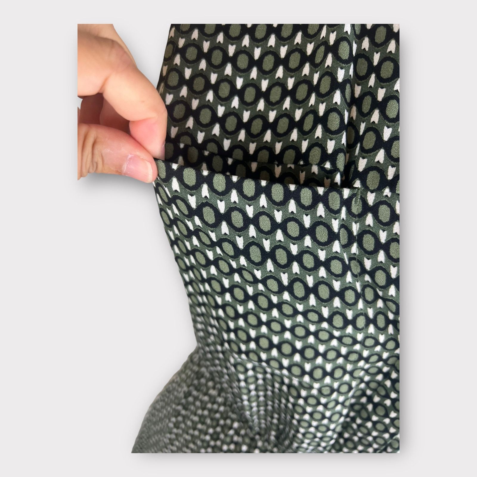 Merona Merona | Olive Green Geometric Print Dress with Pockets Size XS / US 0-2 / IT 36-38 - 9 Thumbnail