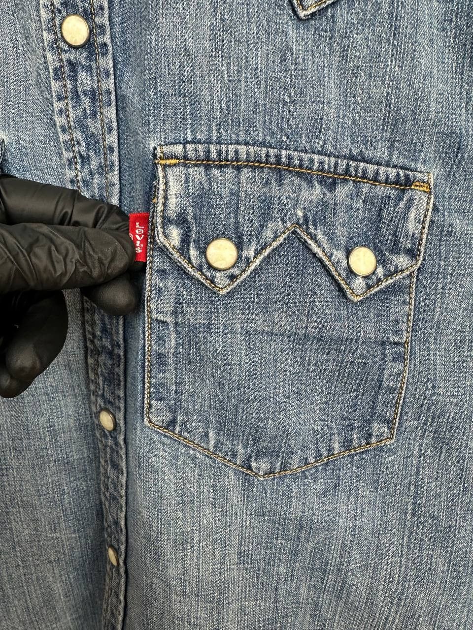 Levi's Vintage Clothing Levi's Authentic Western Wear Pearl Snap Denim Shirt VTG 90s Size US S / EU 44-46 / 1 - 11 Thumbnail