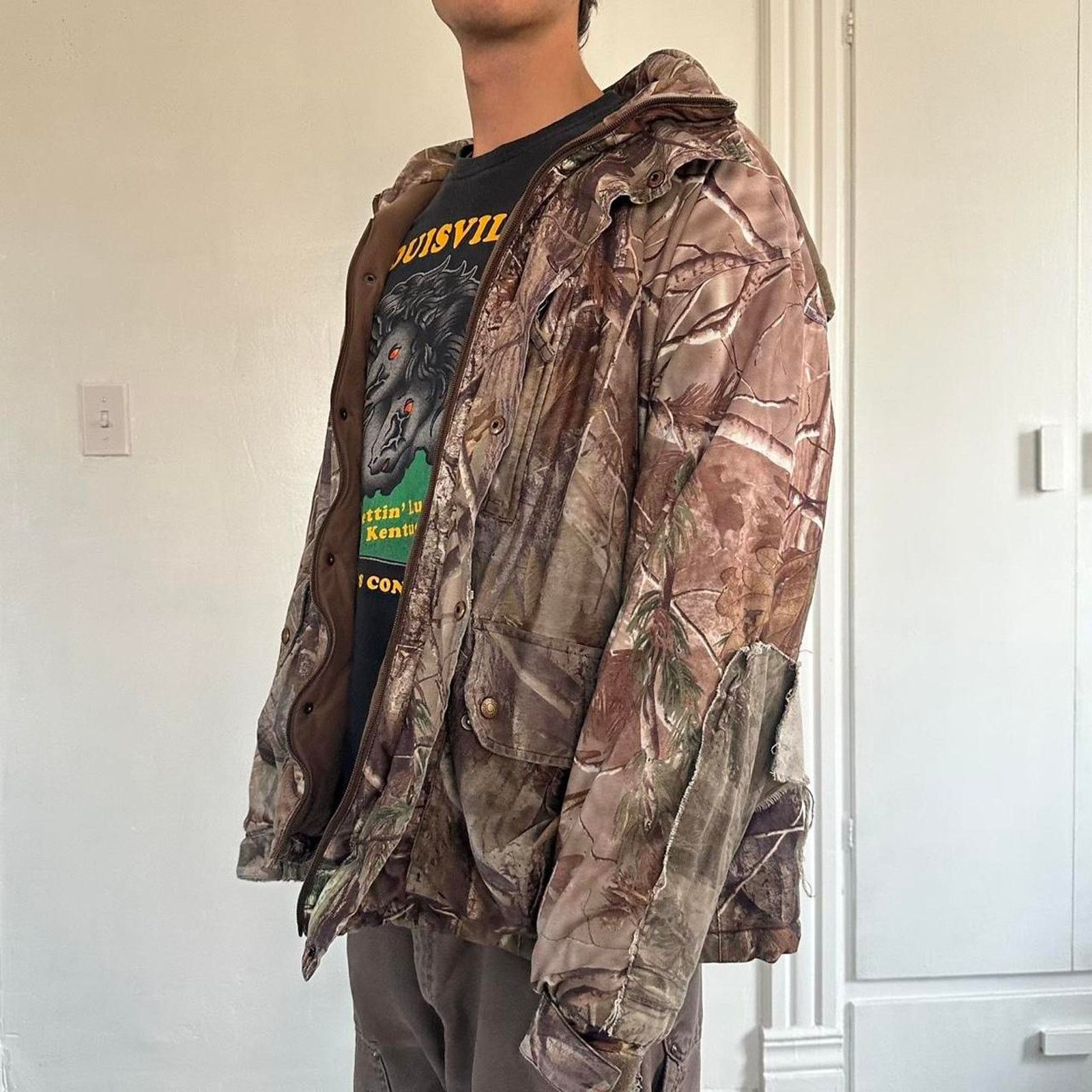 Vintage Vintage Thrahsed Camo Faded Heavy Hunting Jacket Chore Coat Size US XL / EU 56 / 4 - 8 Thumbnail