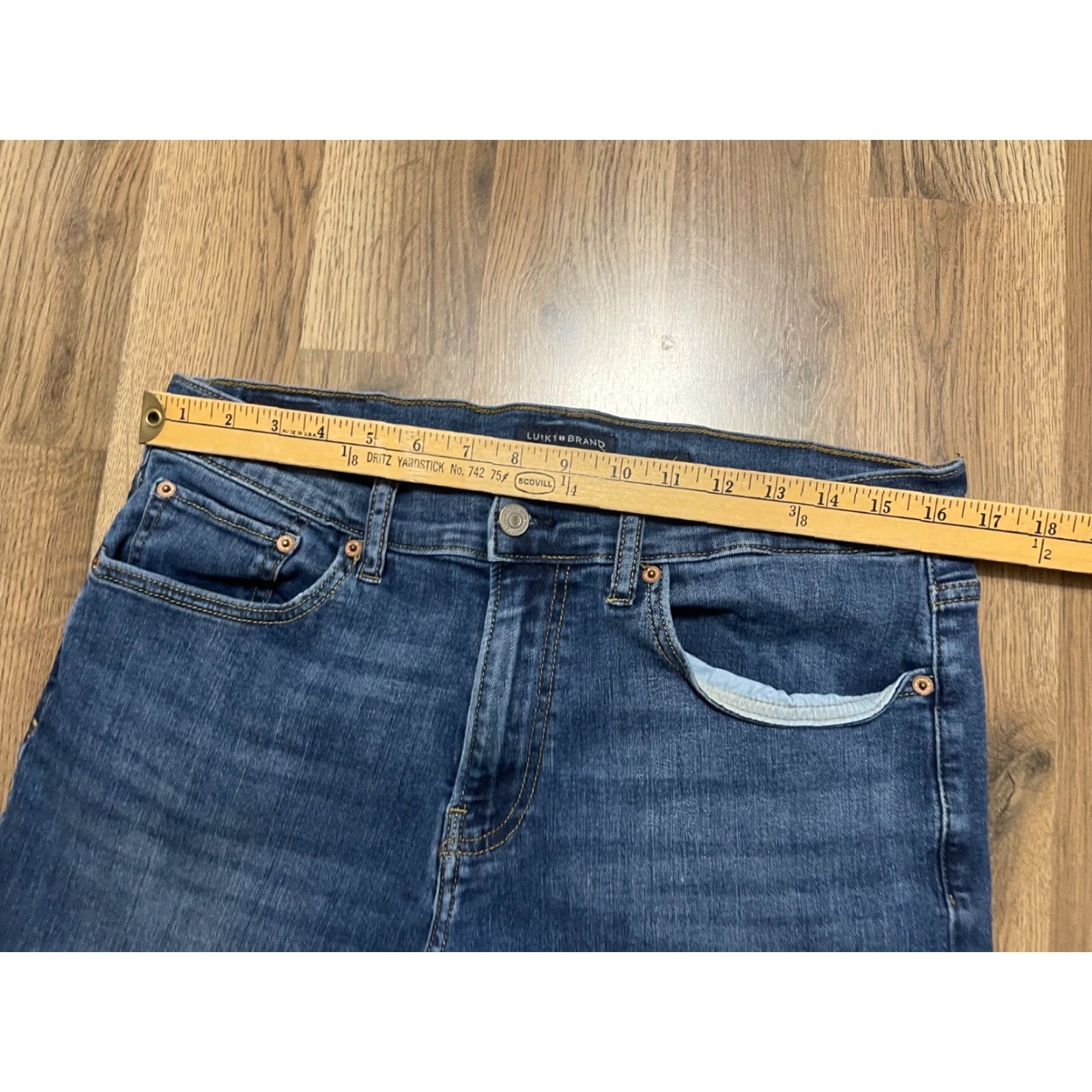 Lucky Brand Lucky Brand Jeans Mens 34/32 Blue Denim 410 Athletic Straight Straight Jeans Denim 5-Pocket Regular Rise Mid Vintage No Size US 34 / EU 50 - 7 Thumbnail