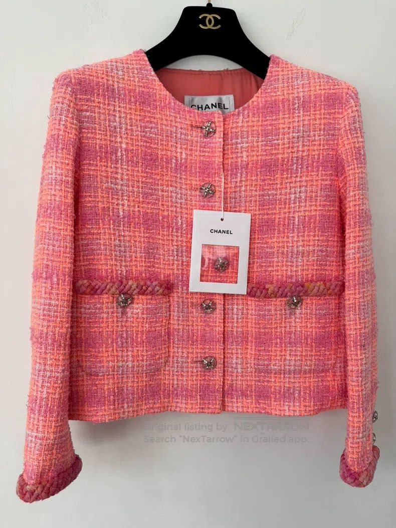 Chanel Chanel Pink orange tweed two-pocket round-neck jacket Size XS / US 0-2 / IT 36-38 - 1 Thumbnail