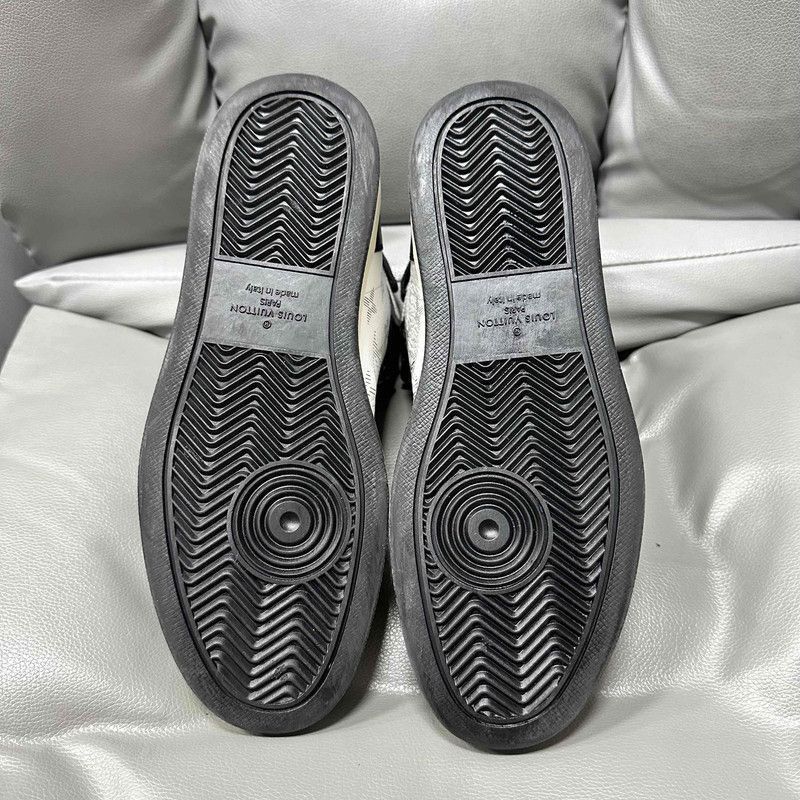 Louis Vuitton Louis Vuitton Rivoli Black Fashion Sneakers - Size US 7.5 / EU 40-41 - 4 Thumbnail