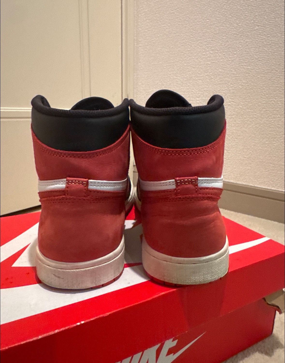 Jordan Brand × Nike NIKE AIR JORDAN 1 RETRO HIGH "TRACK RED" Size US 9.5 / EU 42-43 - 9 Thumbnail