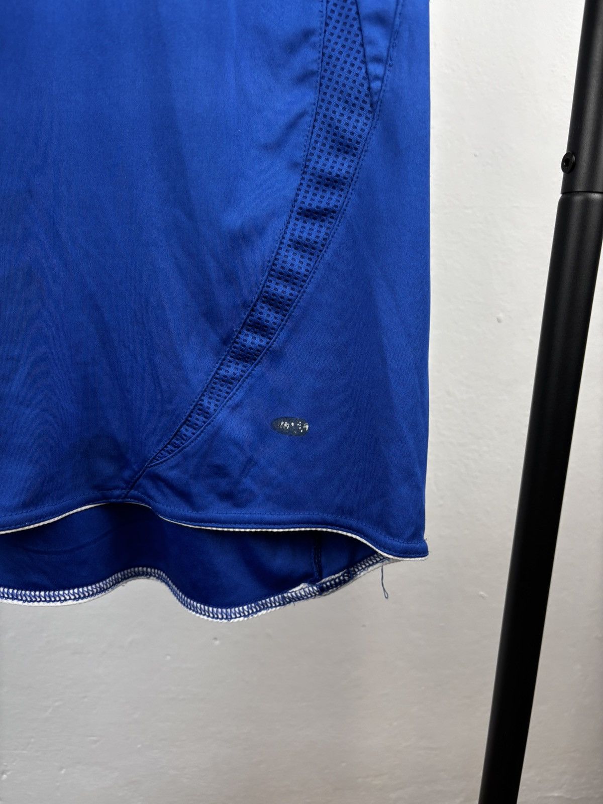 Vintage Adidas x Chelsea 2008 soccer jersey size M Size US M / EU 48-50 / 2 - 6 Thumbnail