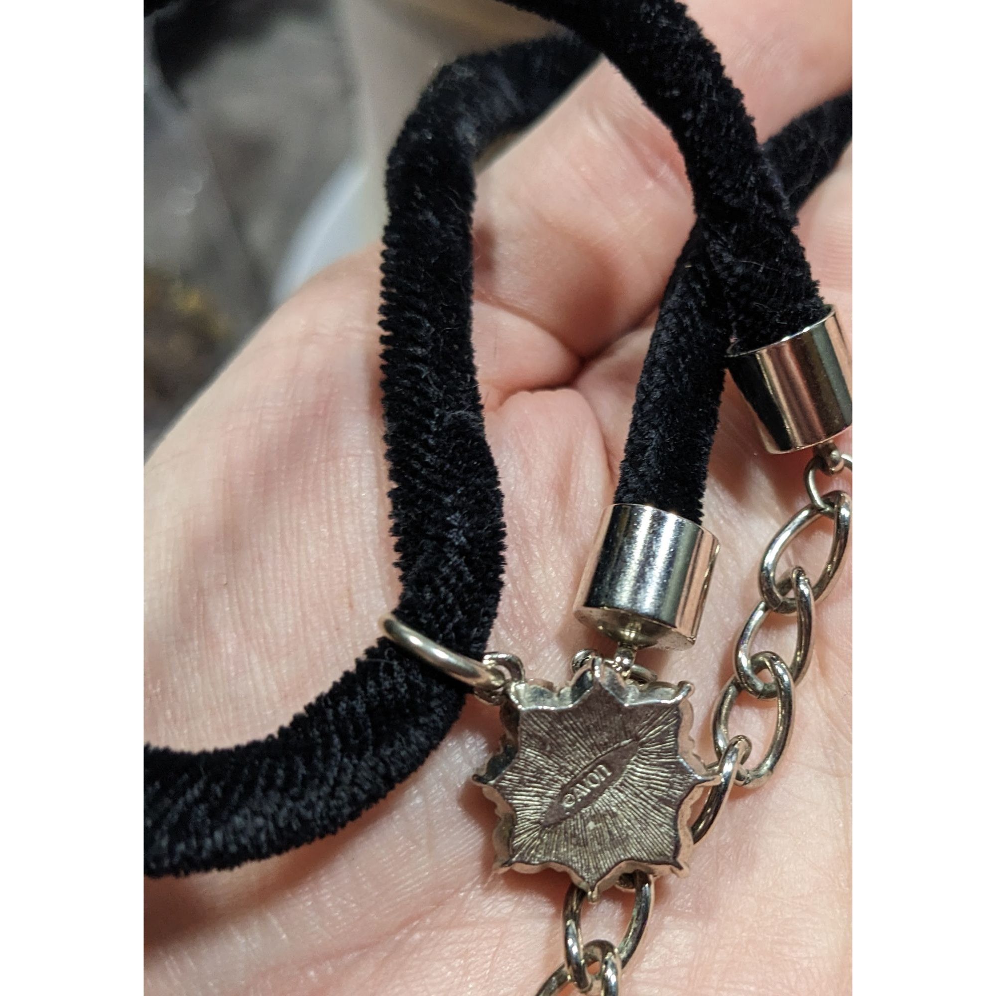 Other Vintage Avon Victorian Gothic Rhinestone Pendant Necklace On Size ONE SIZE - 7 Thumbnail
