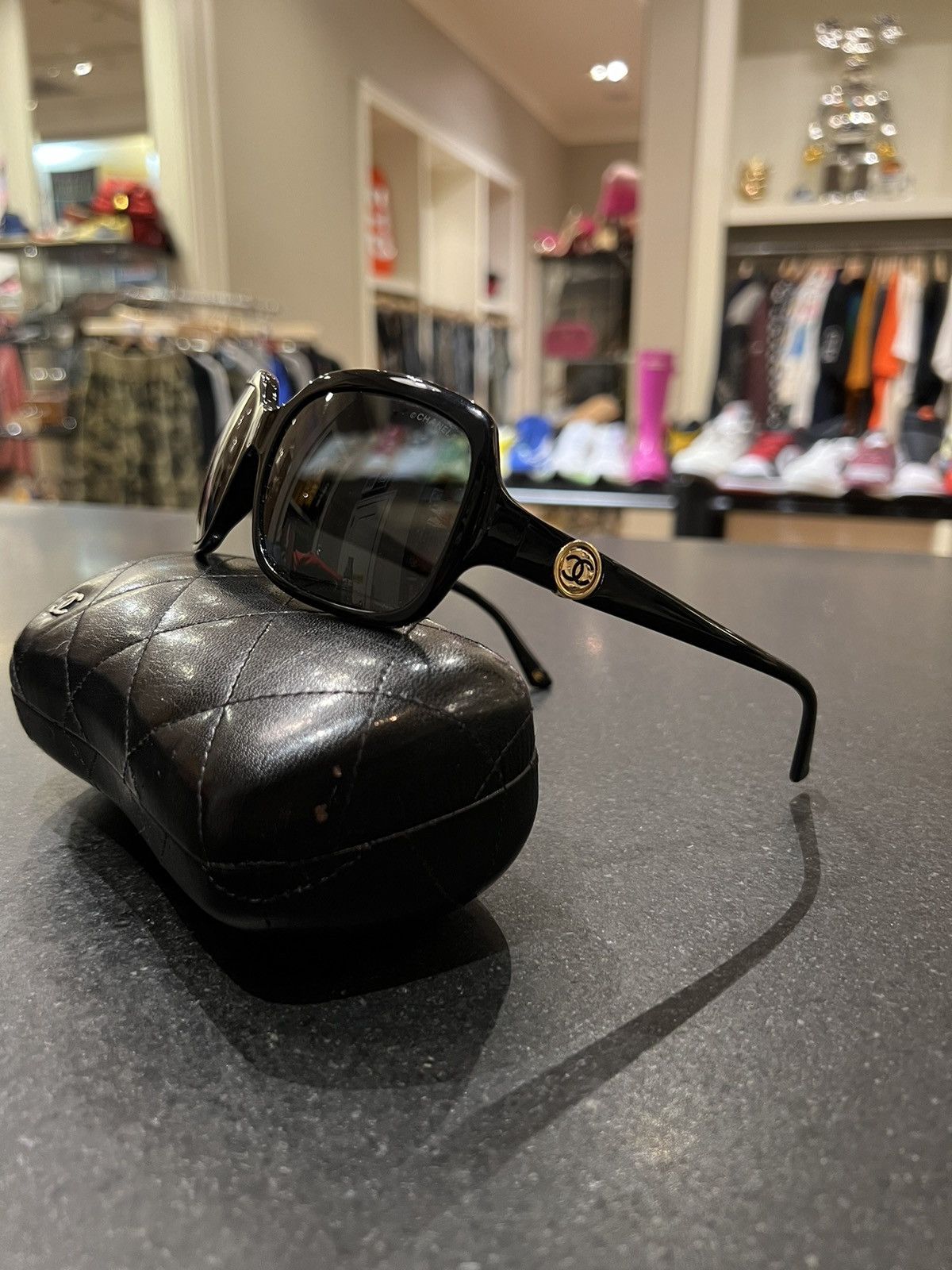 Chanel Chanel rotating gem oval sunglasses acetate black Size ONE SIZE - 1 Thumbnail