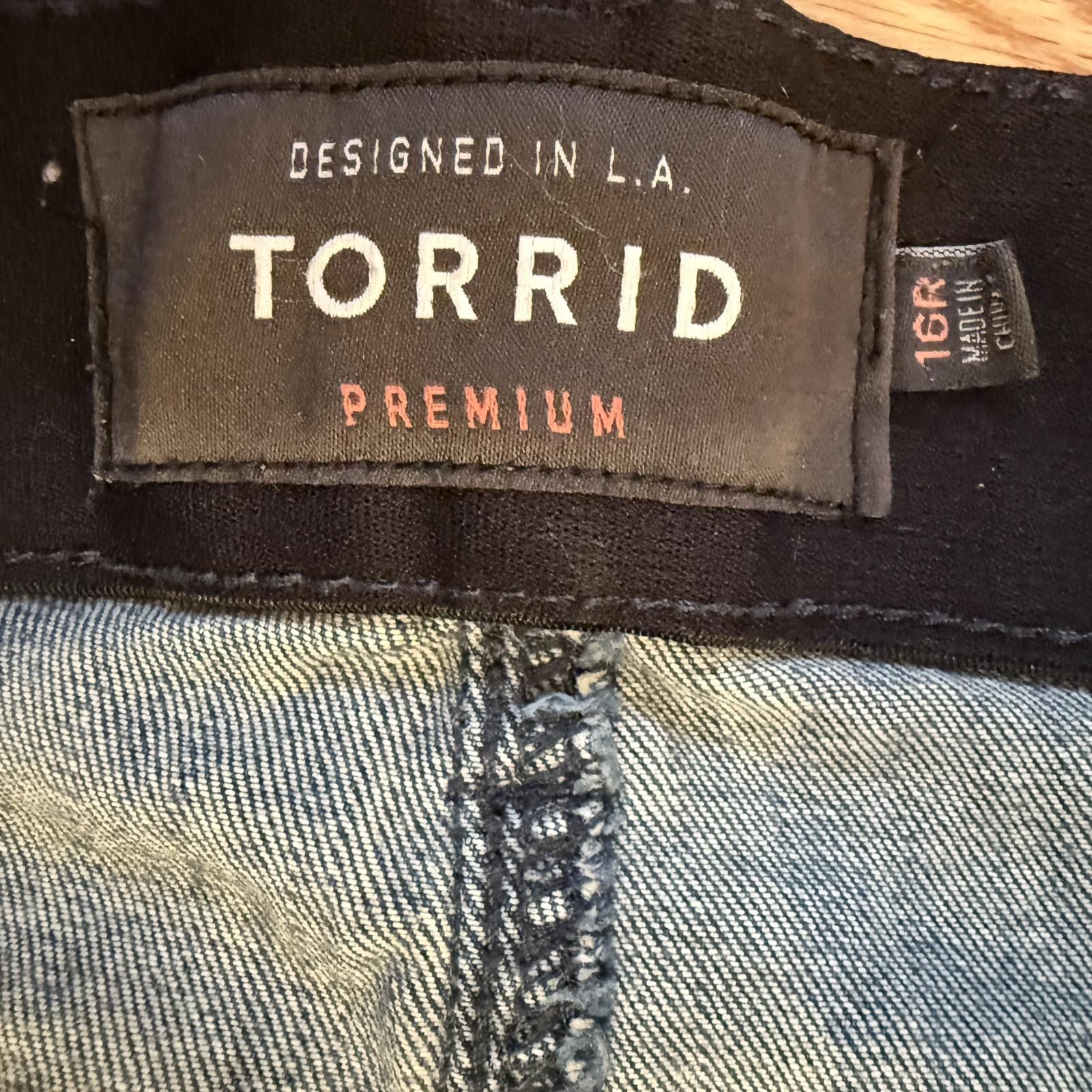 Torrid Torrid Premium Bombshell Skinny jeans dark wash stretch 16R Size 38" / US 16 / IT 52 - 6 Thumbnail