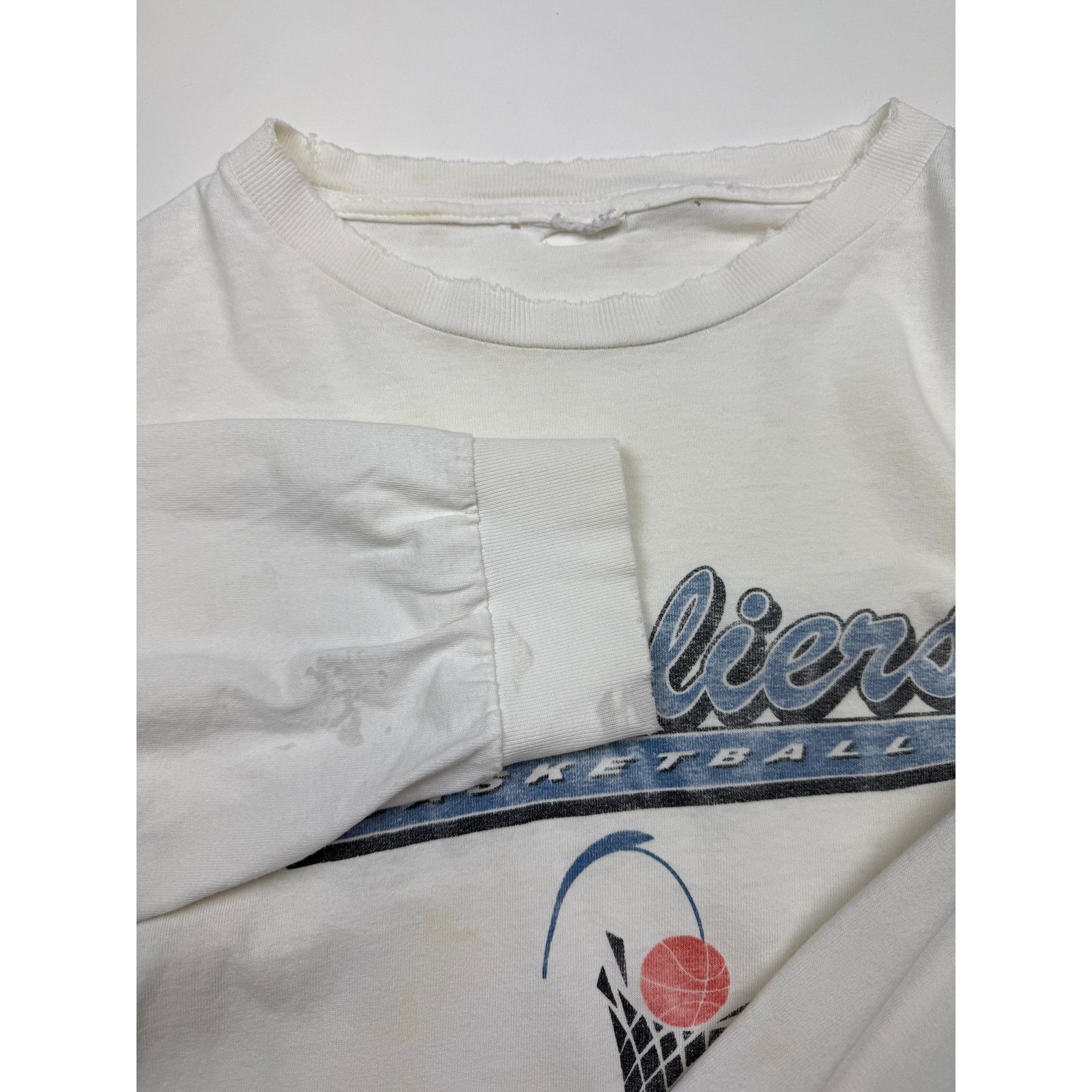 Vintage Vintage Cleavland Cavaliers NBA Basketball Script Graphic XL Size US XL / EU 56 / 4 - 6 Thumbnail