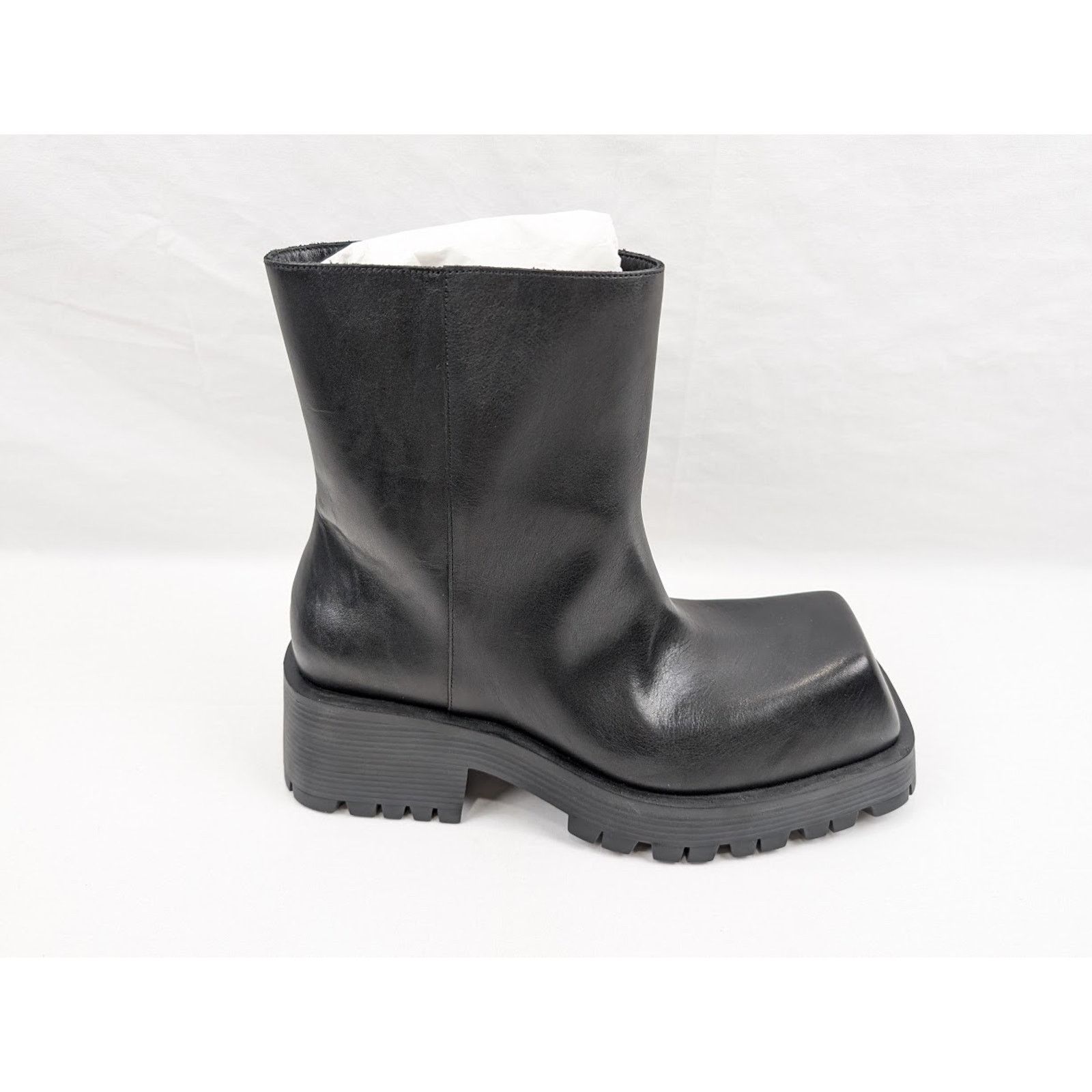 Balenciaga o1rshd1 Calfskin Trooper Bootie in Black Size US 10 / EU 43 - 1 Thumbnail