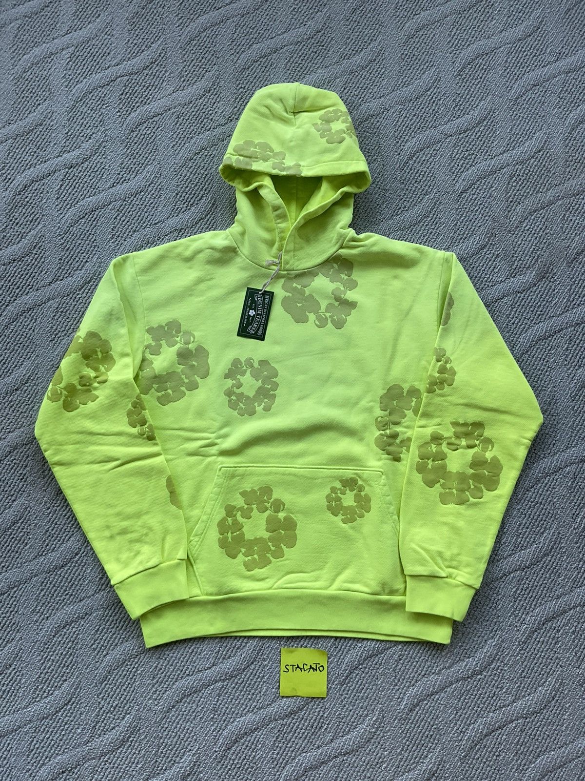 DENIM TEARS Denim Tears Mono Wreath Hoodie Neon Yellow | Grailed