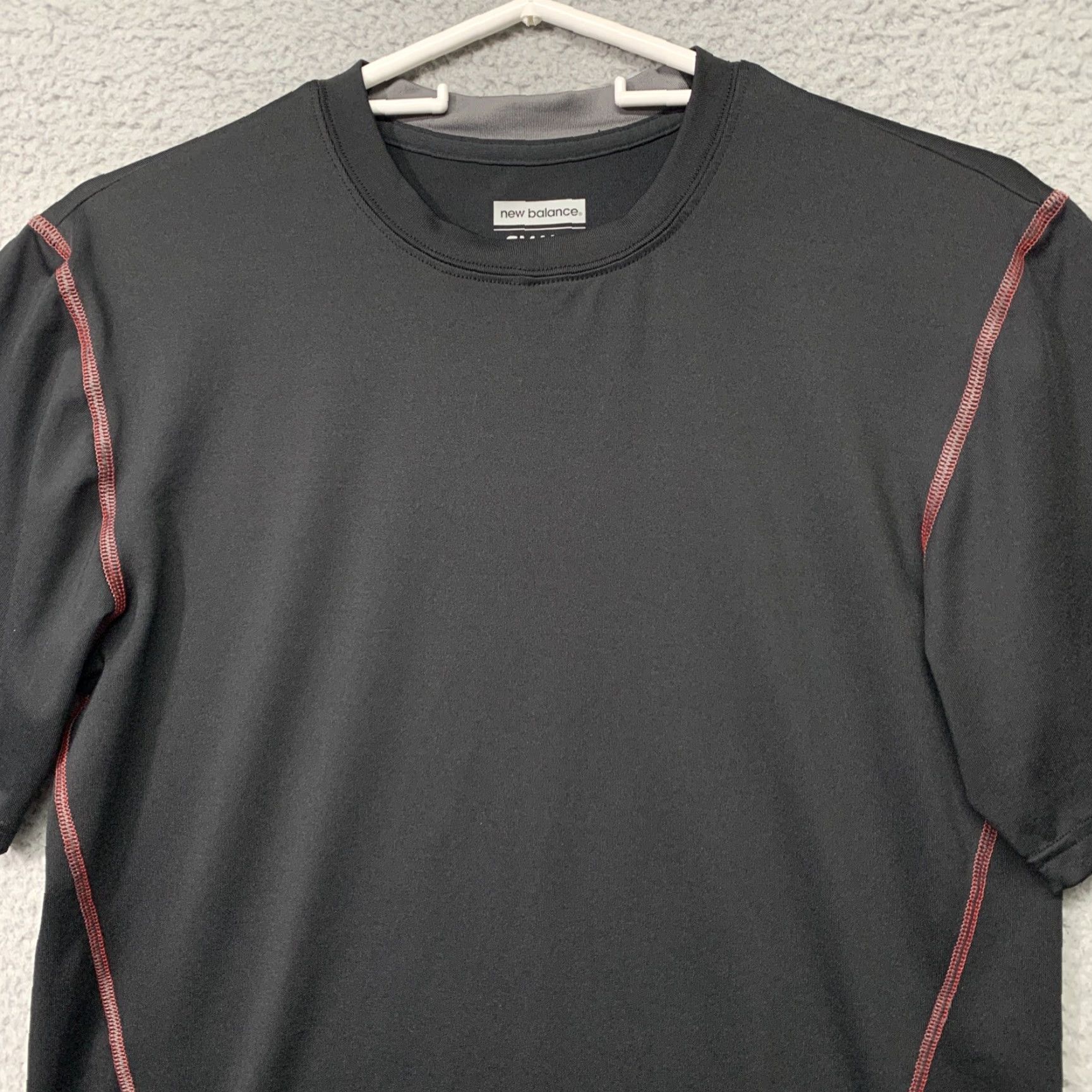 New Balance New Balance Athletic Top Women’s Size S Short Sleeve Running Black Red Quick Dry Size S / US 4 / IT 40 - 2 Thumbnail