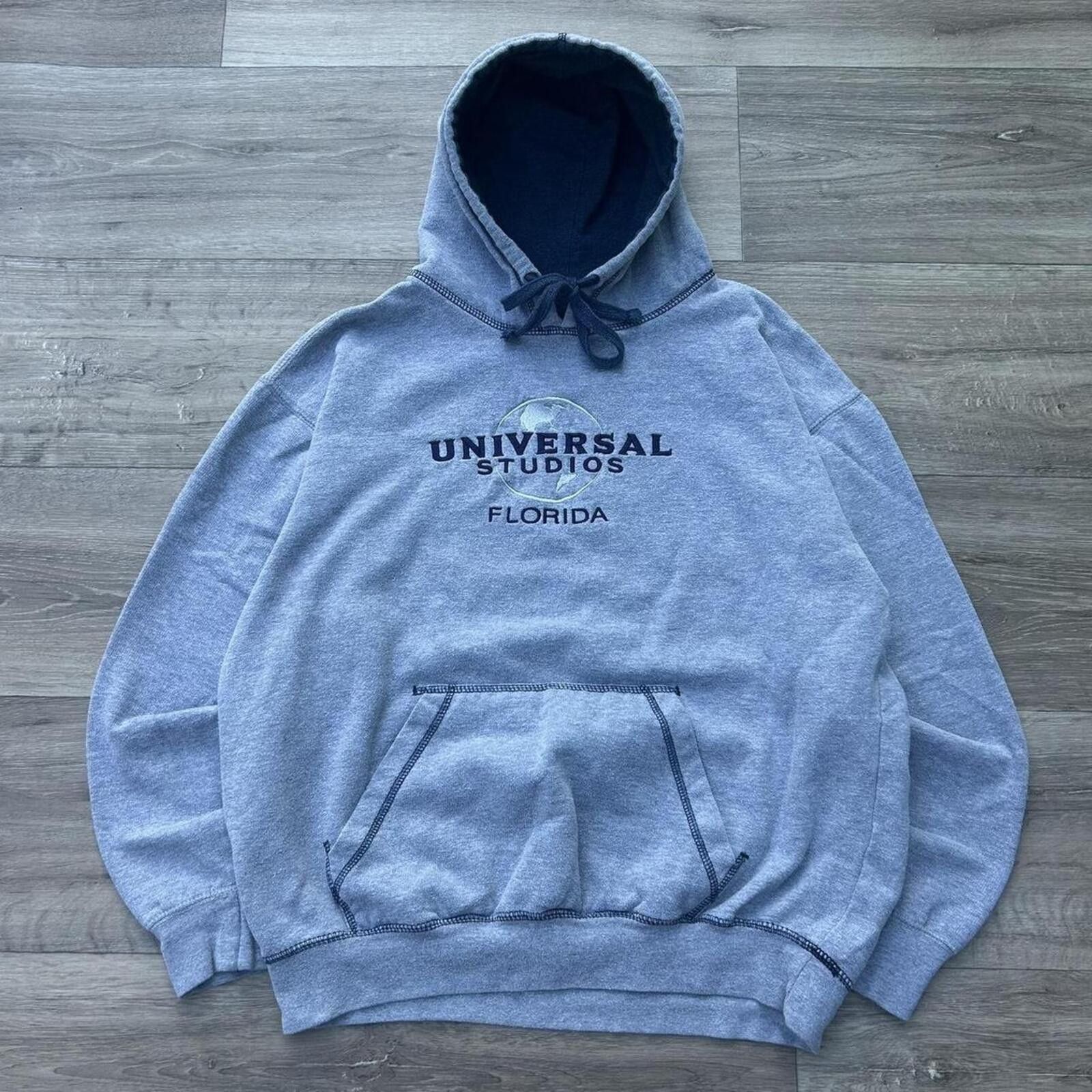Other Vintage y2k Universal Studios Florida Grey Hoodie size M Size US M / EU 48-50 / 2 - 1 Thumbnail