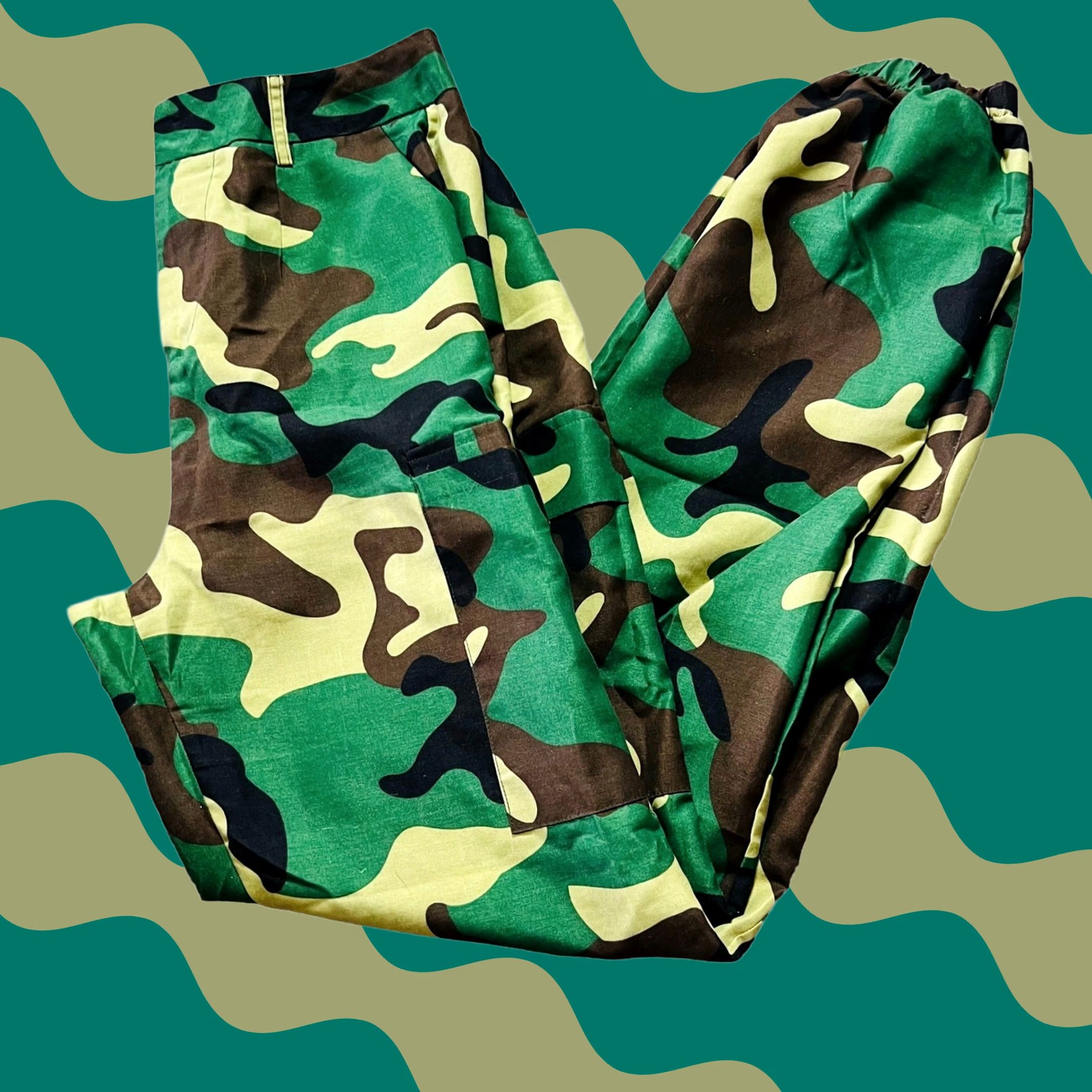 PrettyLittleThing VINTAGE Pretty Little Thing Camo Green Cargo Women's Pants SZ 4 Jeans Ankle Regular Girls? Size 27" / US 4 / IT 40 - 1 Thumbnail