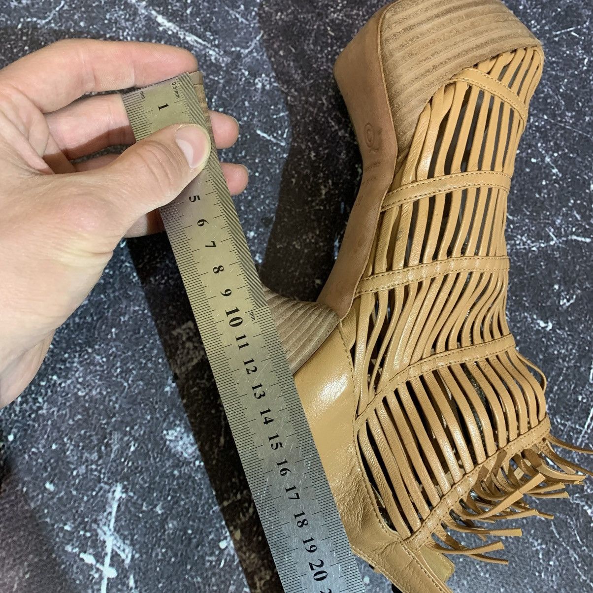 Alexander McQueen Alexander MaQueen Beige Leather Platform Cage Heels size 38 Size US 8 / IT 38 - 12 Thumbnail