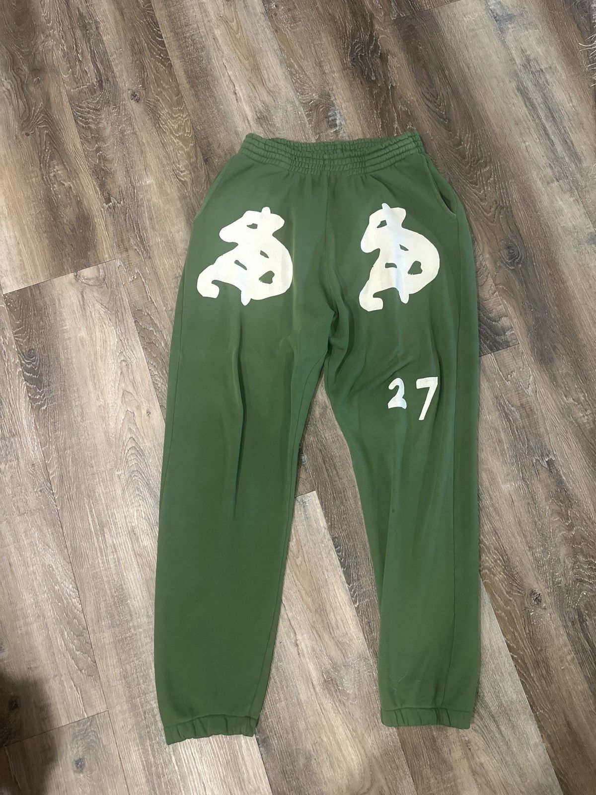 Two Seven Saudi Sweats 1/1