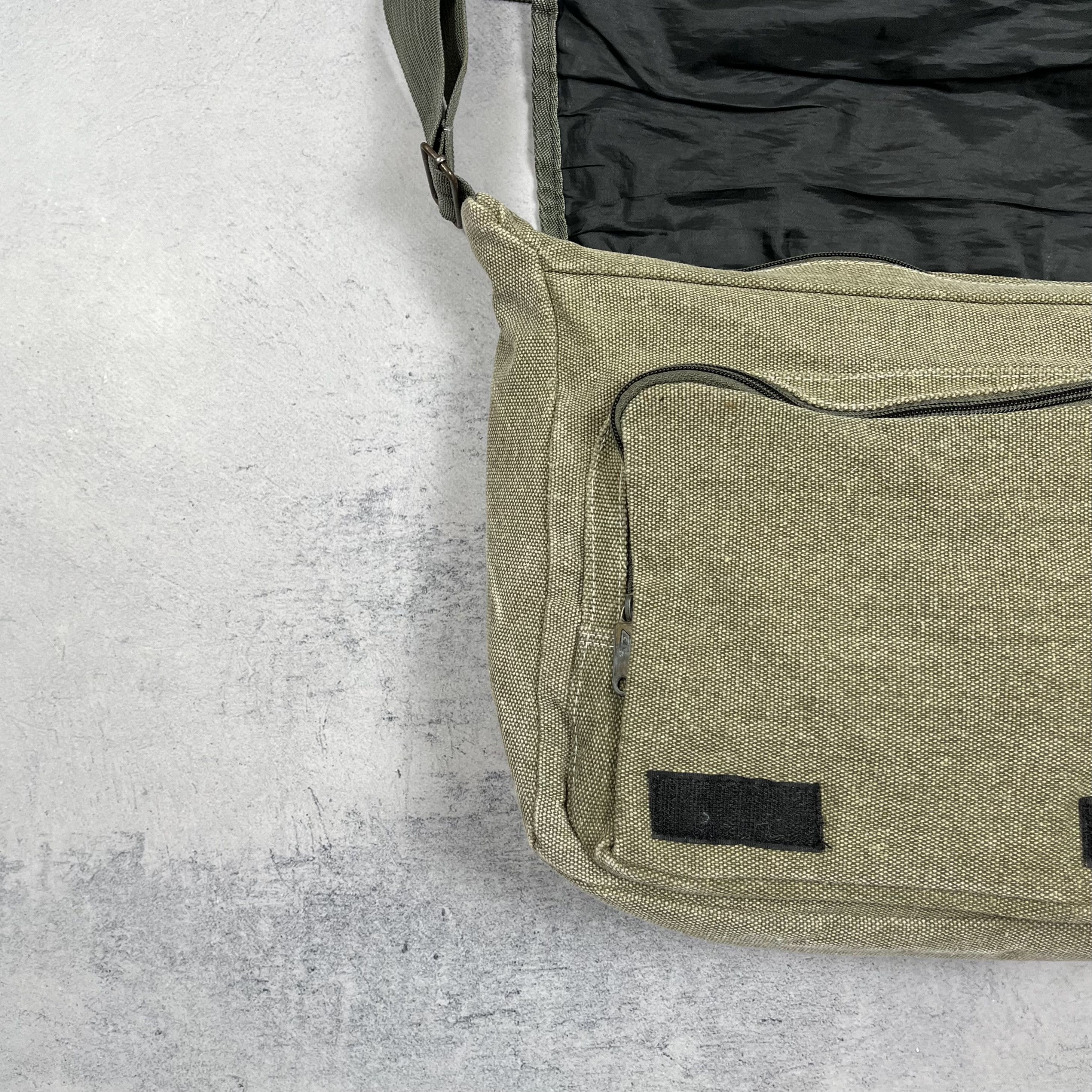 Diesel Vintage Diesel Military Y2K Crossbody Bag 2000’s Size ONE SIZE - 11 Thumbnail