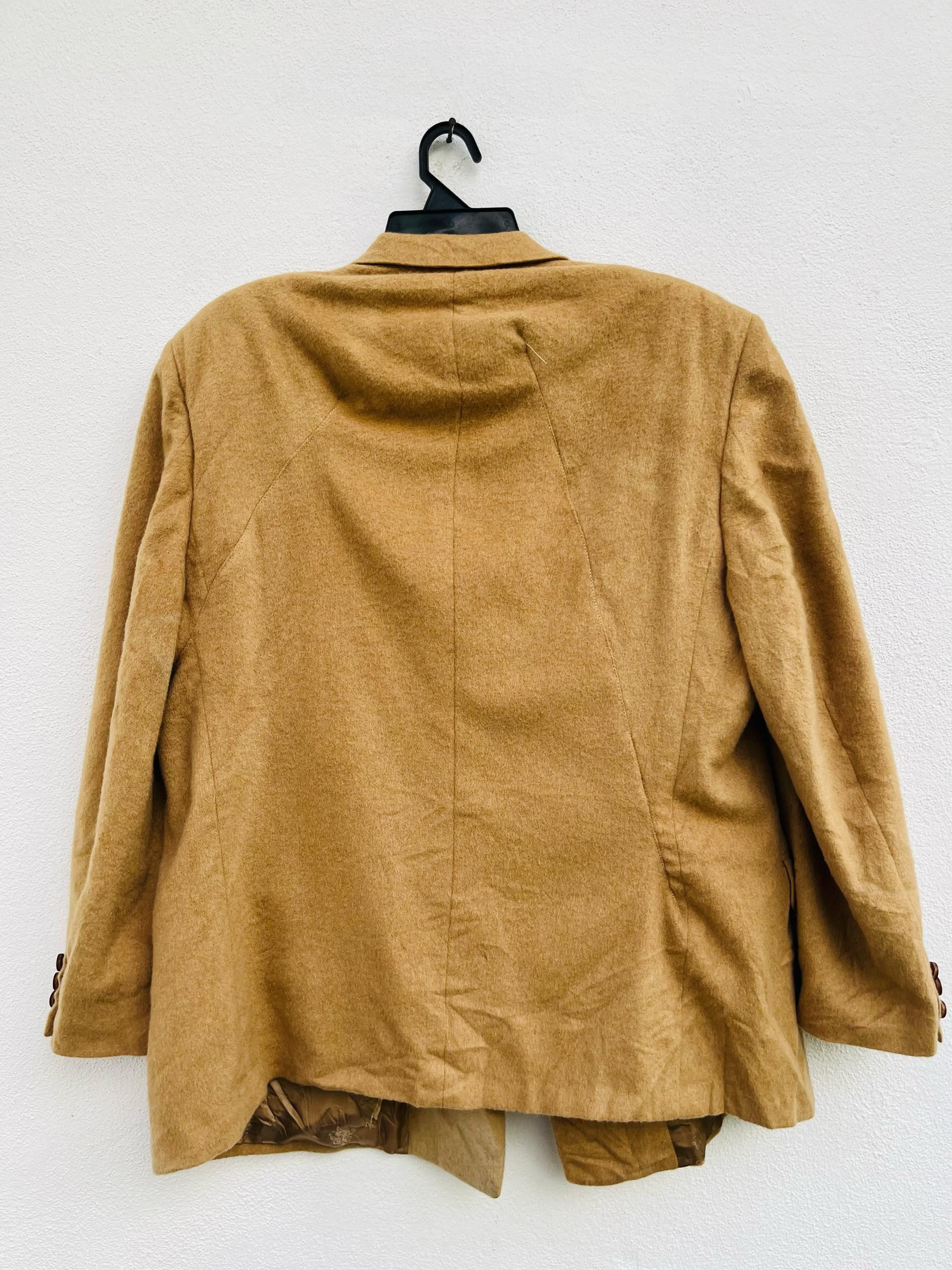 Burberry × Japanese Brand Vintage Burberrys Bullocks 100% Pure Camel Hair Wool Jacket Size US M / EU 48-50 / 2 - 2 Thumbnail