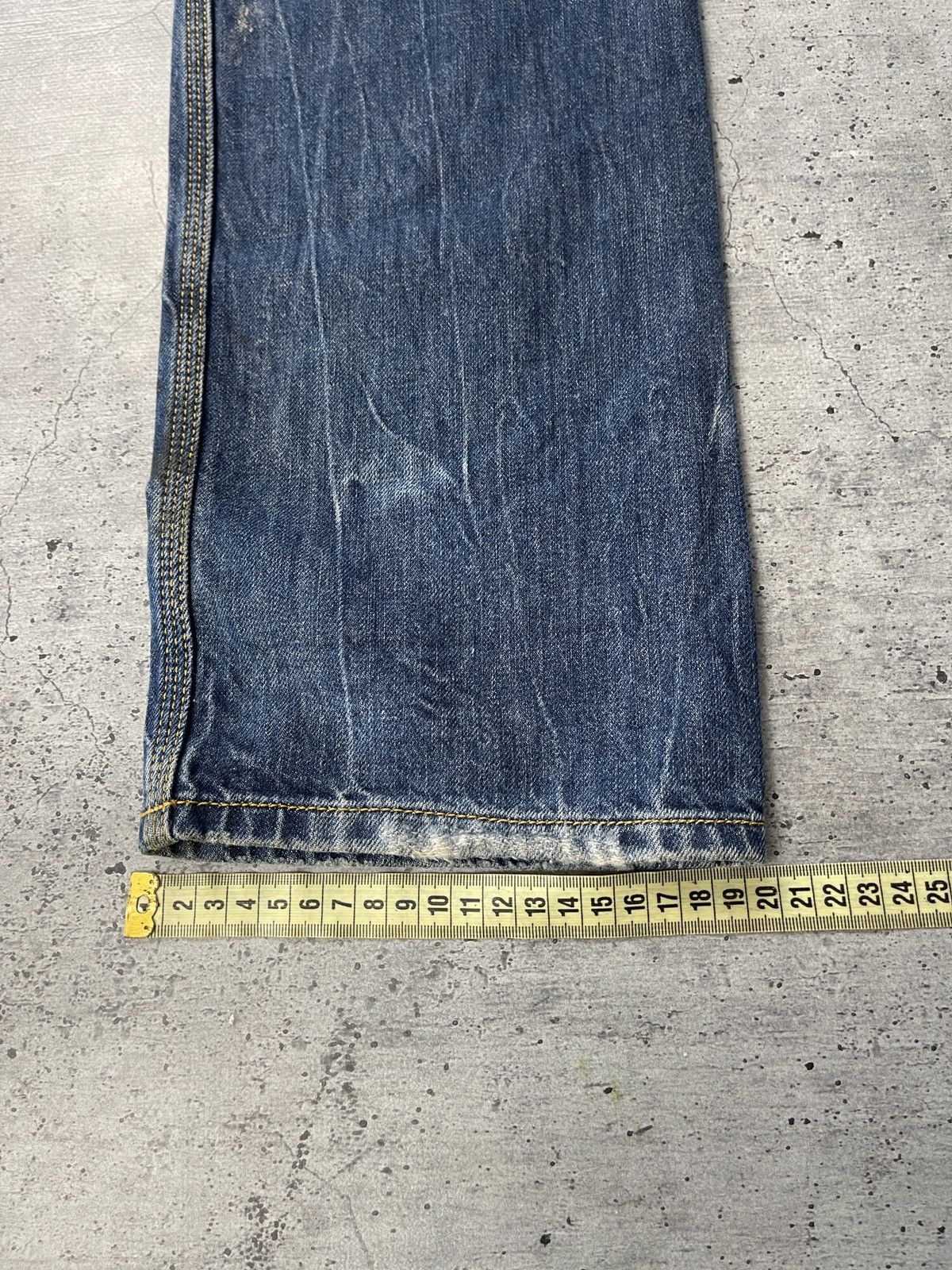 Designer Diesel Krooley distressed carrot jeans 31/32 Size US 31 - 9 Thumbnail
