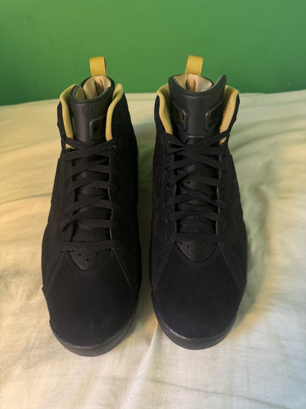 Jordan Brand Jordan mvp black metallic gold 2024 Size US 11.5 / EU 44-45 - 4 Thumbnail