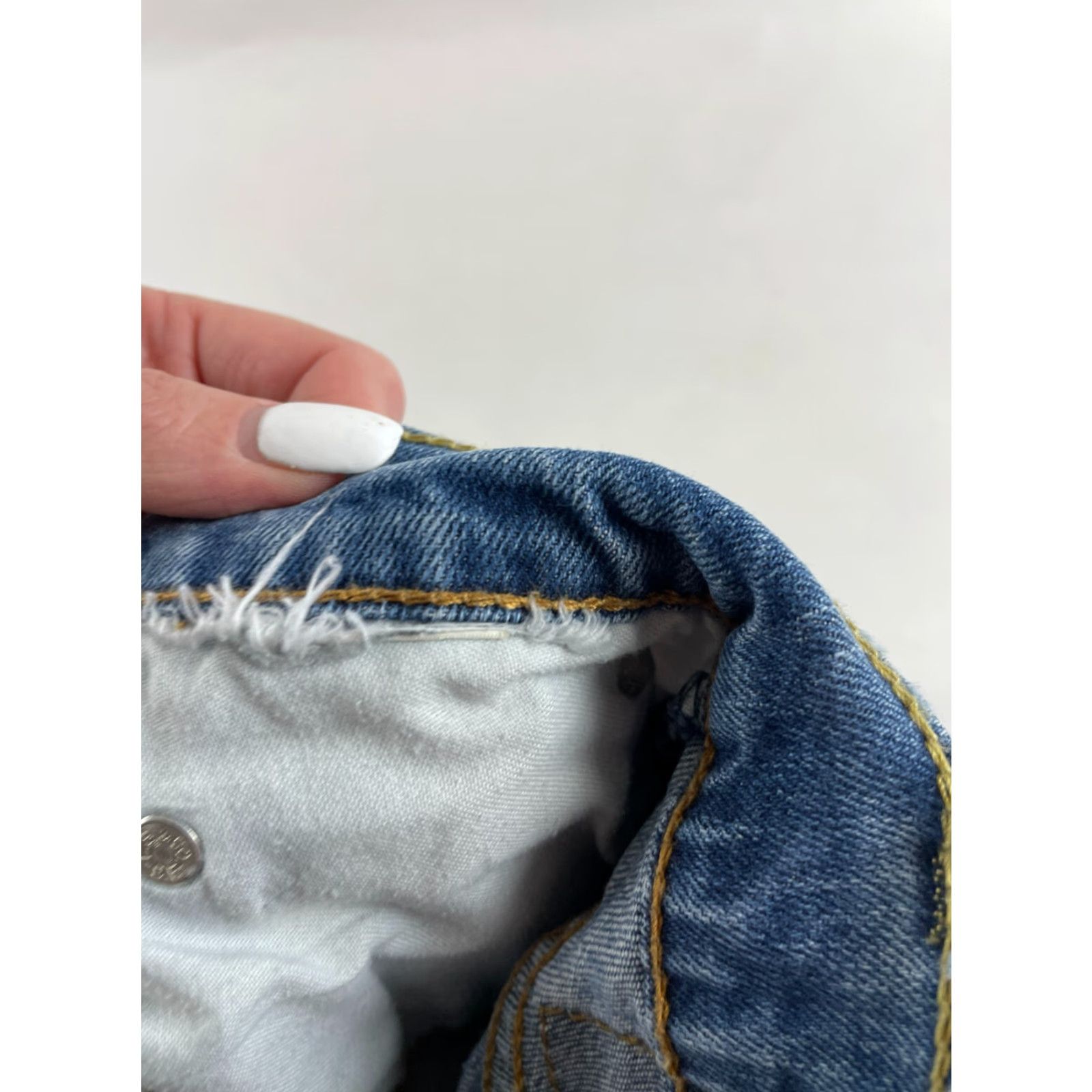 Levi's Levi's Signature Jeans Mens 33x30 Blue Denim Dsitressed Regular Straight Modern Vintage No Size US 33 - 8 Thumbnail