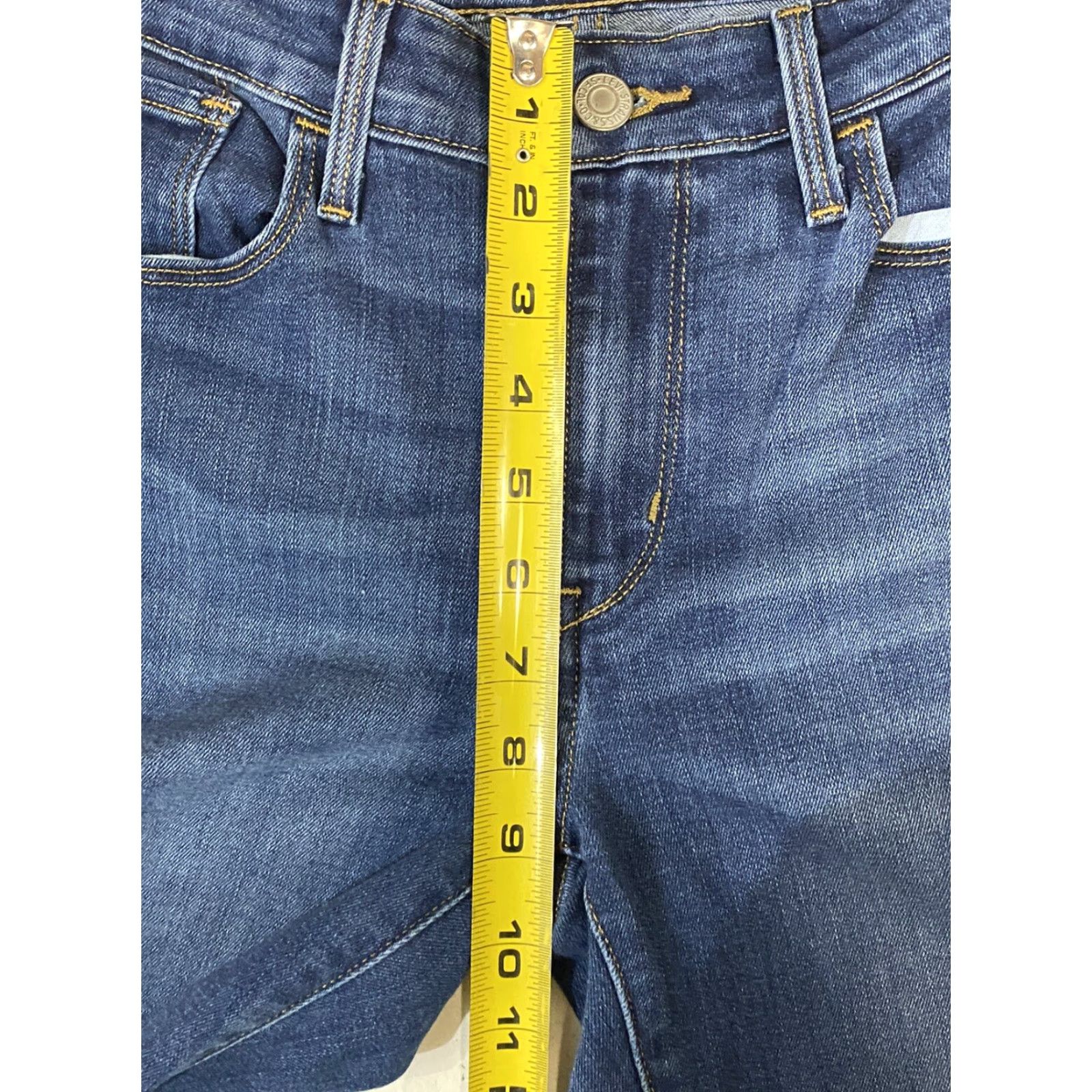 Levi's Levi's Jeans Womens High Rise Skinny Medium Wash Stretch Blue Denim Pants sz 2/26 Size 26" / US 2 / IT 38 - 3 Thumbnail