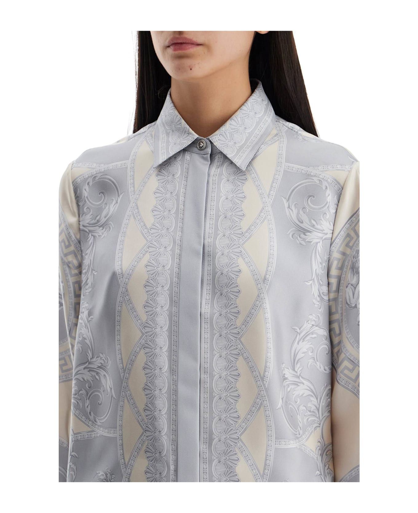 Versace o1y0226 Silk Shirt in Light Gray Size M / US 6-8 / IT 42-44 - 2 Thumbnail