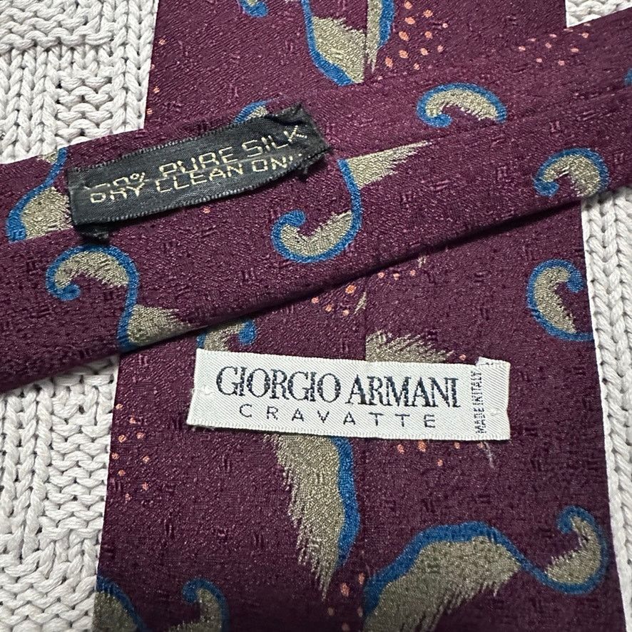 Armani Collezioni Vintage Armani maroon feather print silk tie Size ONE SIZE - 2 Thumbnail